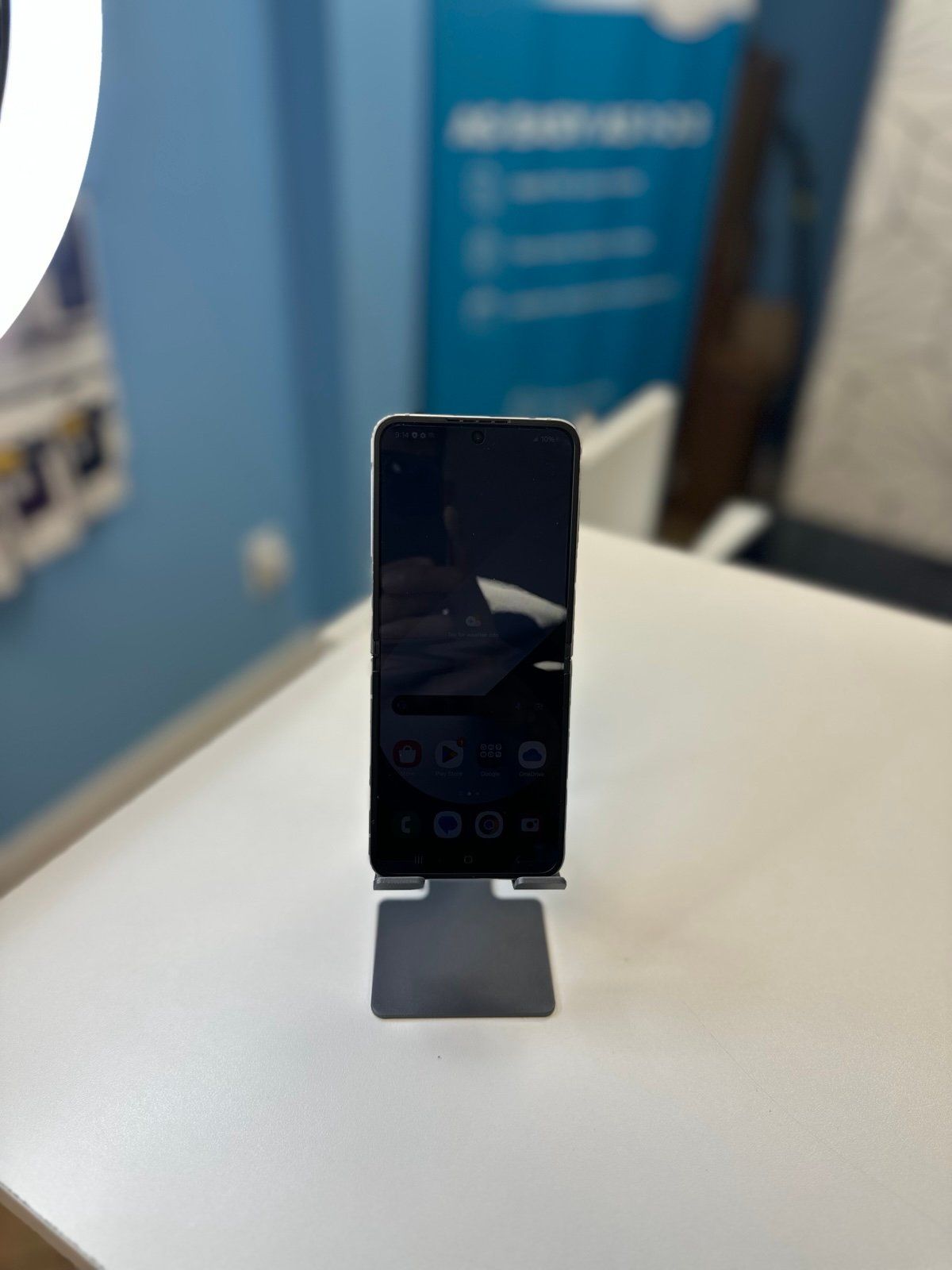 Samsung Z Flip 6 SM-F741W_3