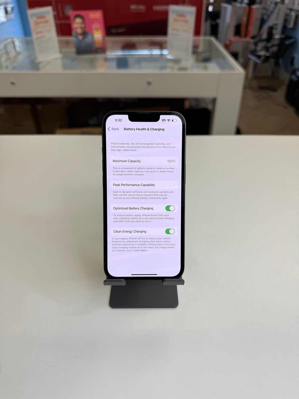 iPhone 13 Green 512Gb Unlocked New With Apple Care till November_5