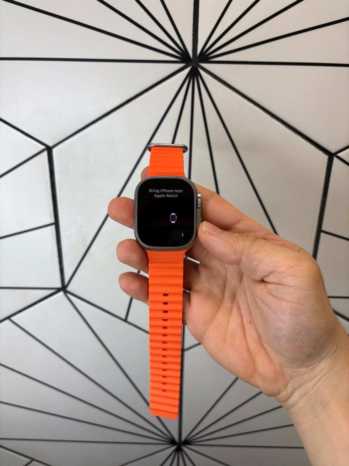 Apple Watch Ultra 49mm Orange Band_2