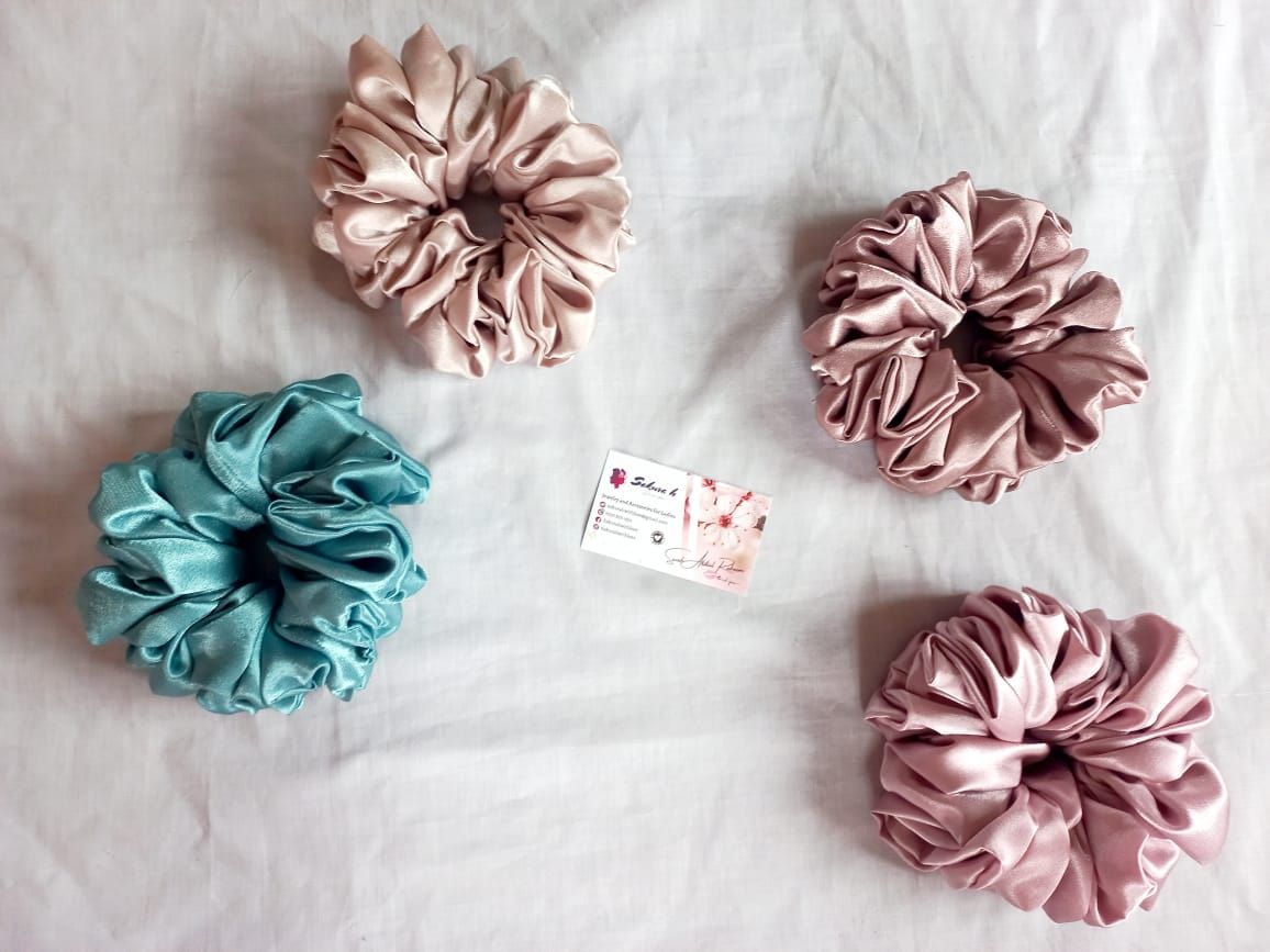 🧕 Hijab-Friendly Voluminous Scrunchies_3