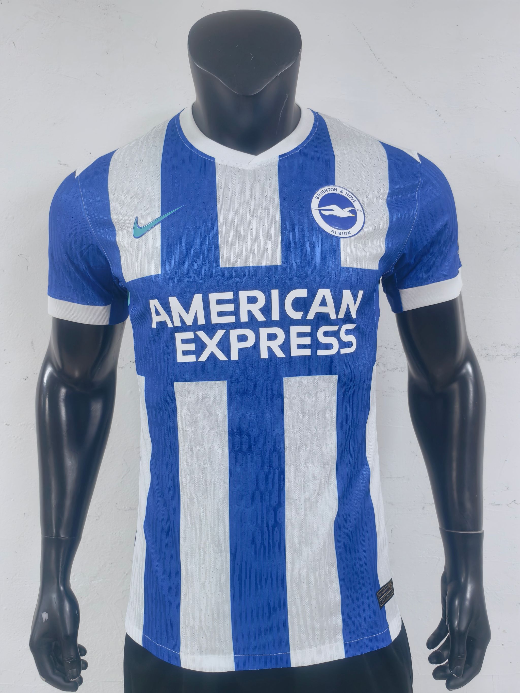 Brighton & Hove Albion F.C 2025/26 Home Shirt (White/Blue)_0