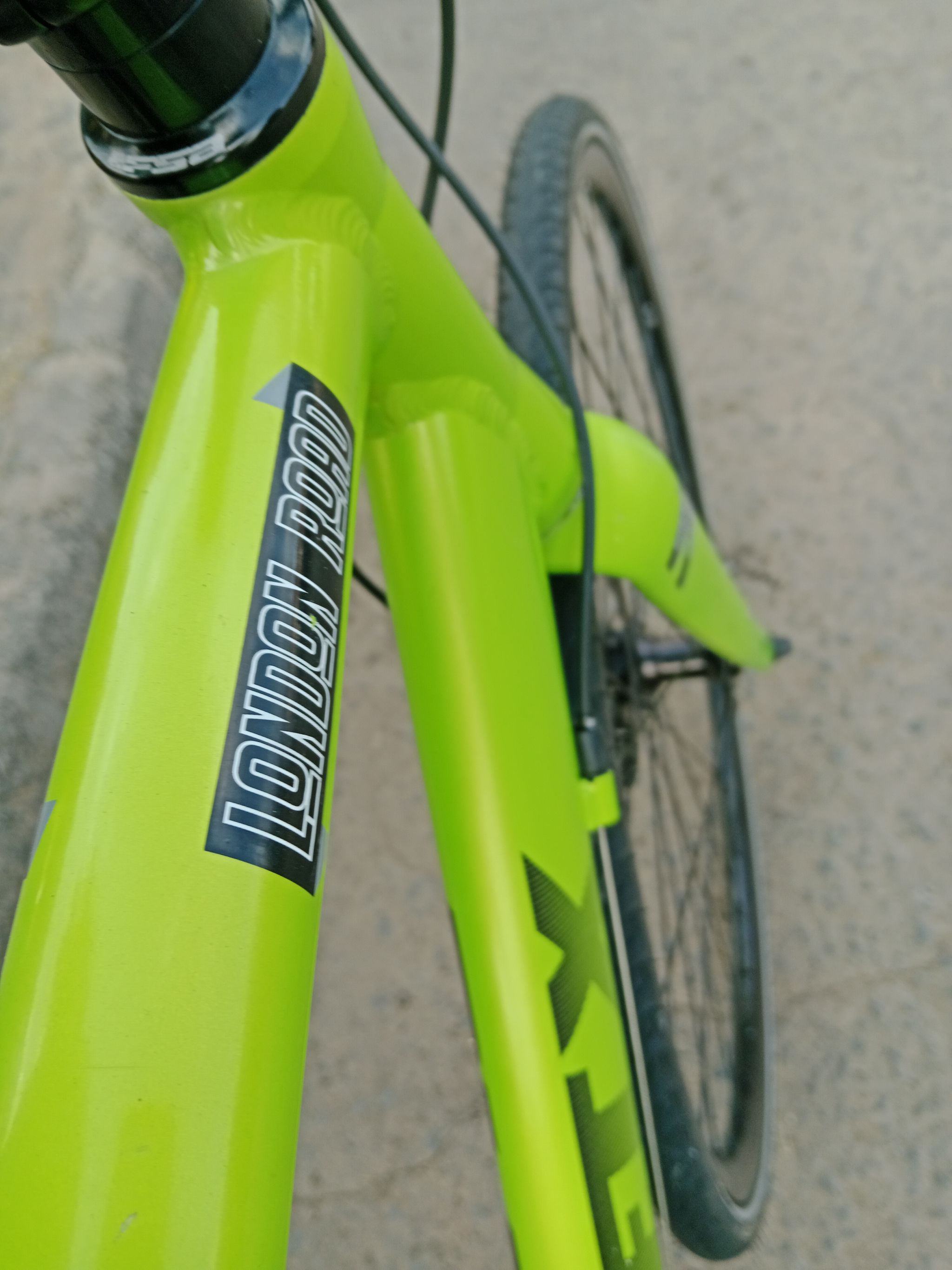 Planet X London Road Rival 1×11 – Size 53 cm (Fluoro Green)_9