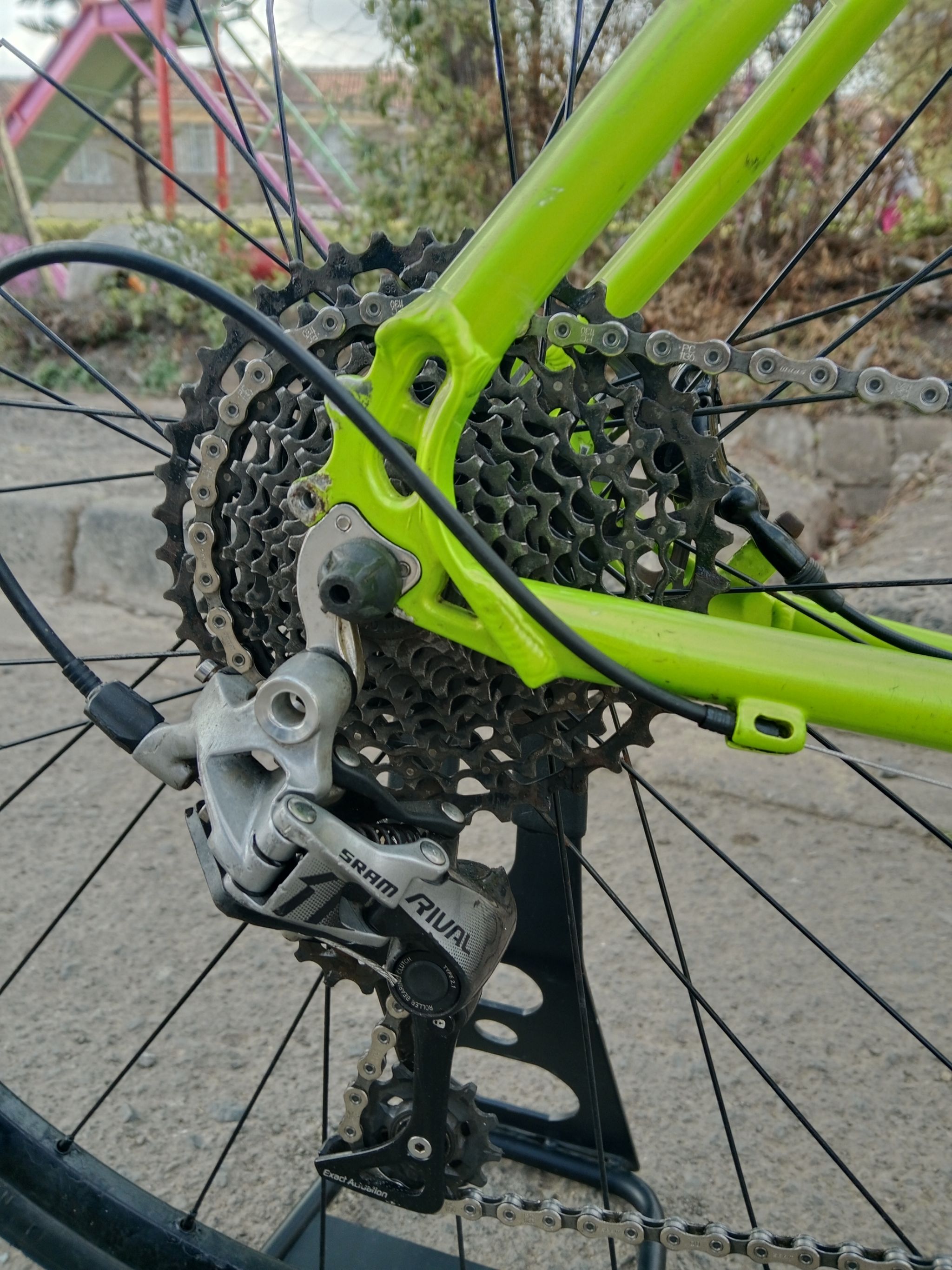 Planet X London Road Rival 1×11 – Size 53 cm (Fluoro Green)_5