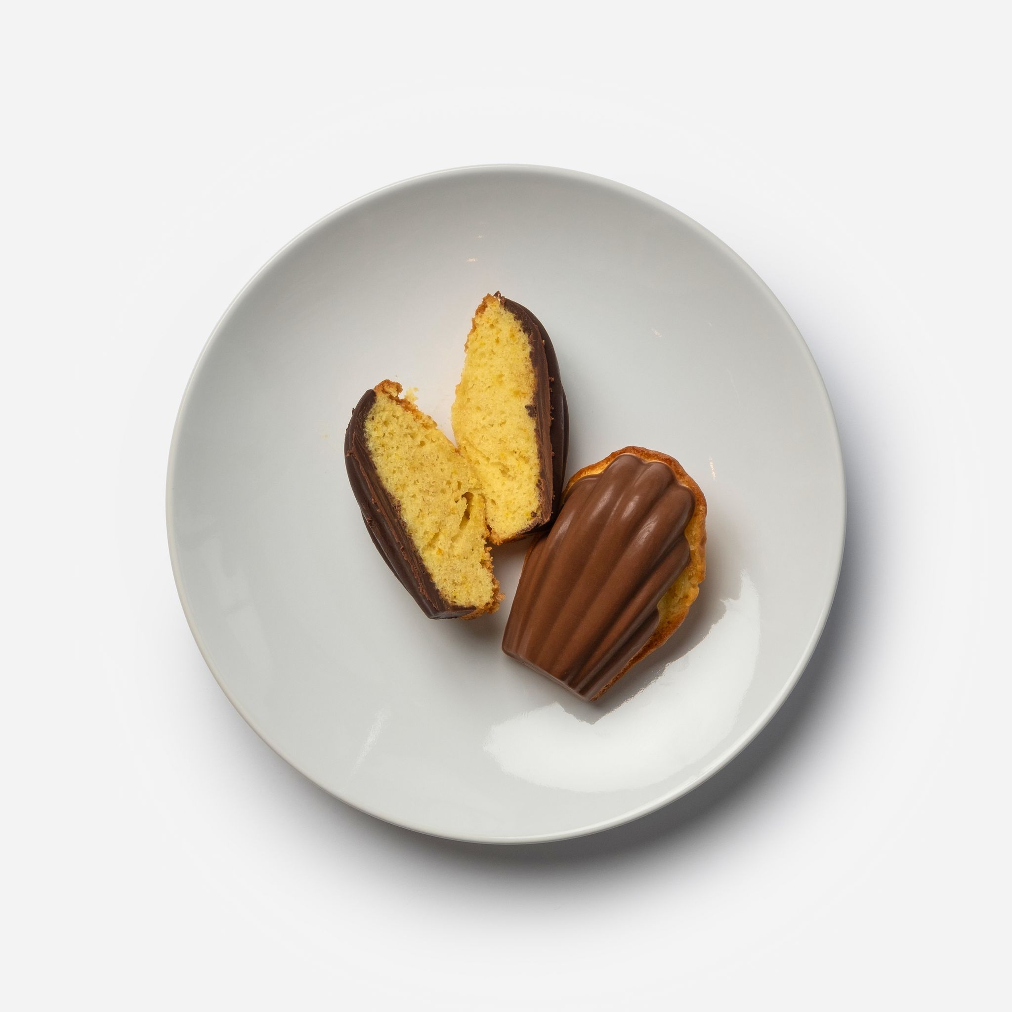 Roots Madeline Milk + Dark Chocolate 170g_1