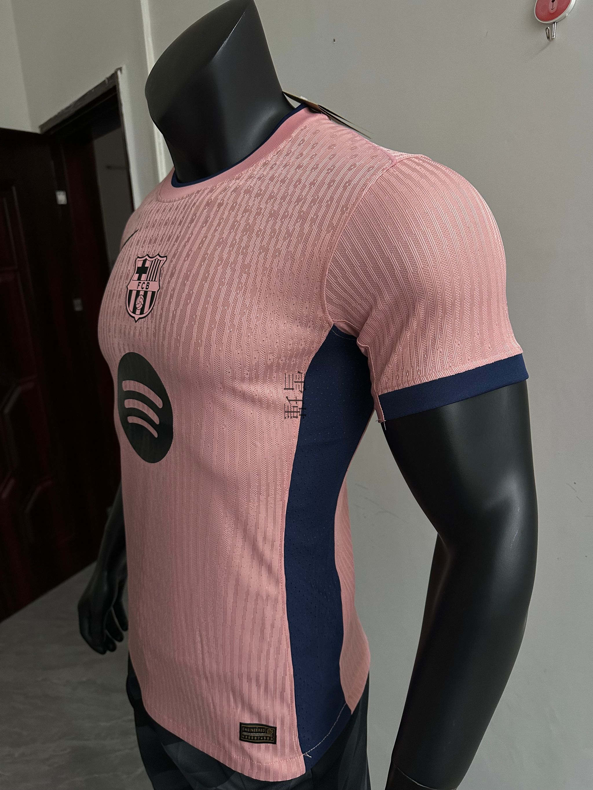 Barcelona latest jersey _0
