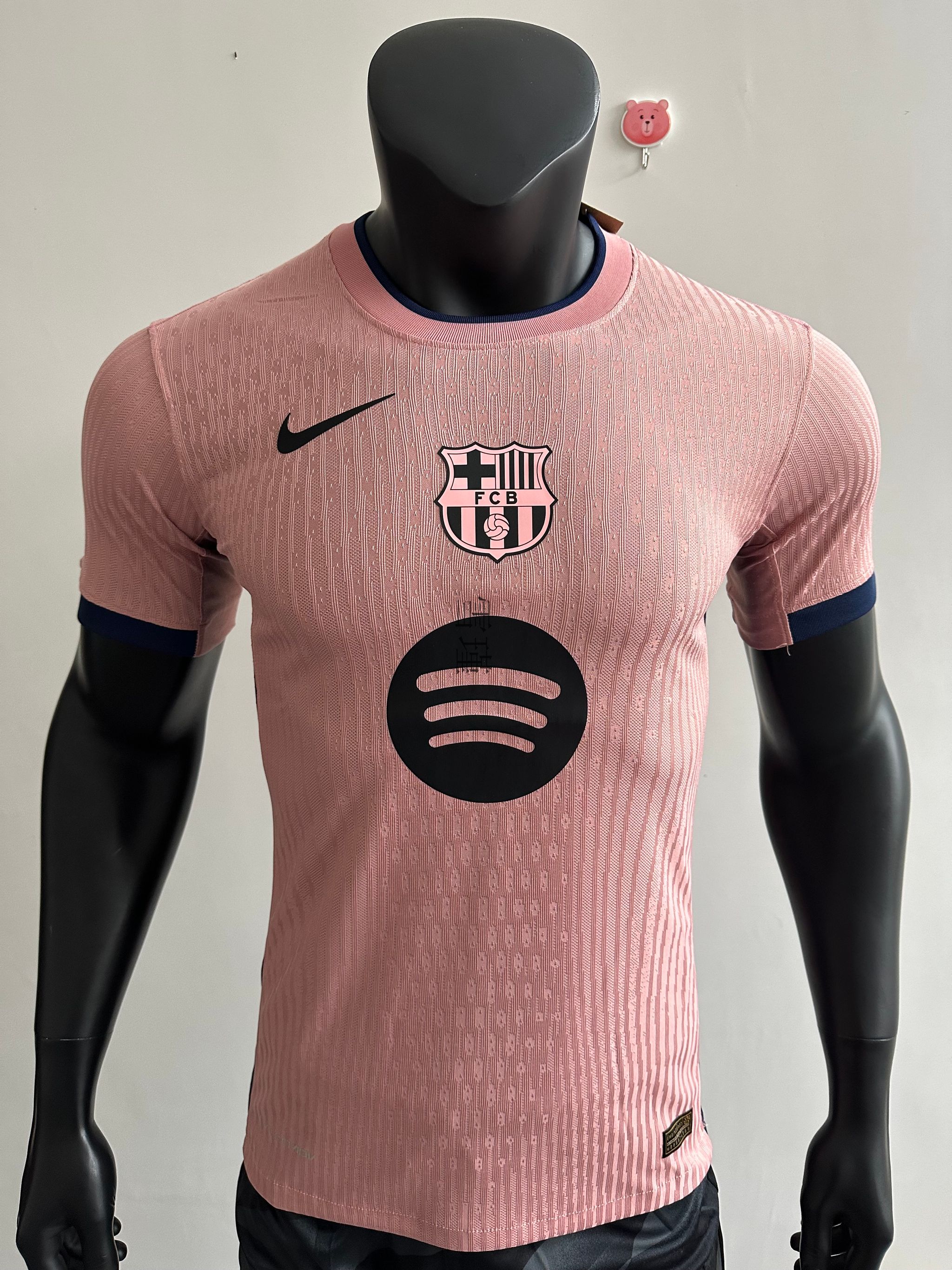 Barcelona latest jersey _3