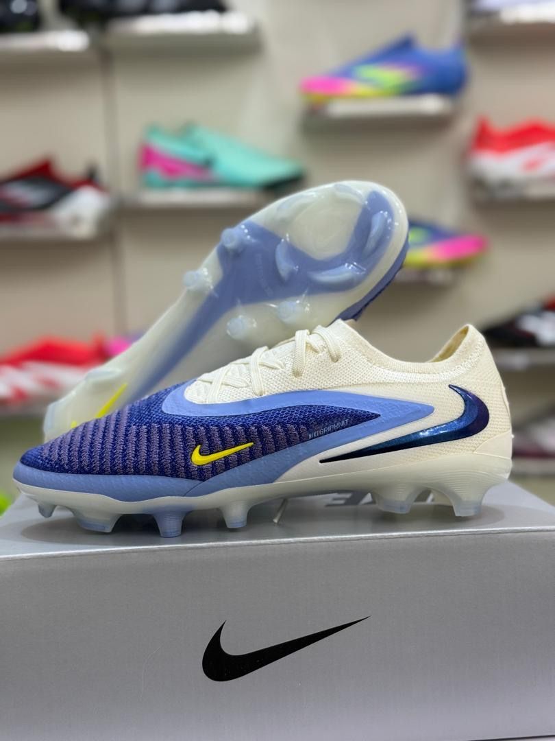 Crampons Nike Phanton 6_2