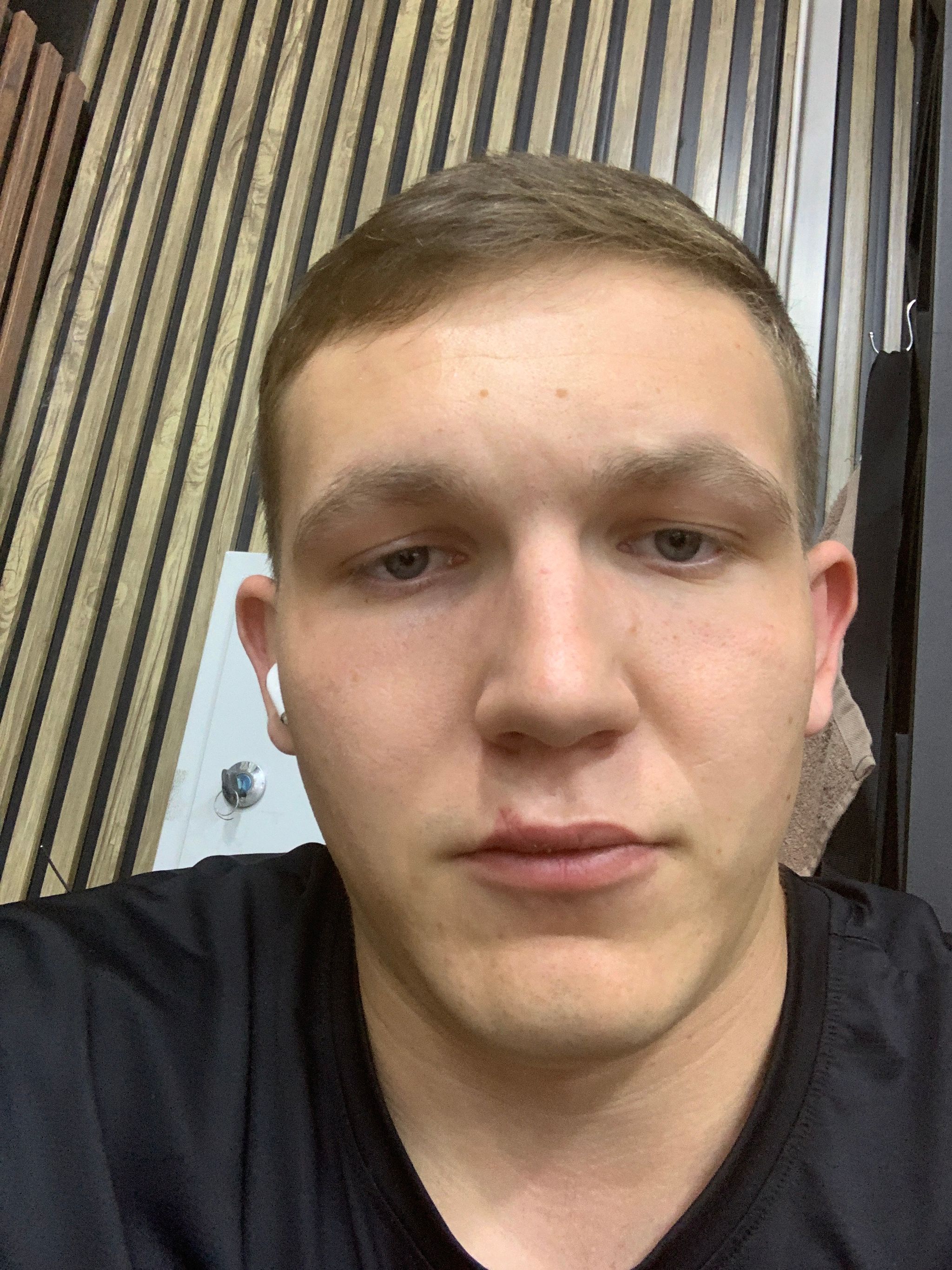 Uzbekistan Surrogacy & Sperm Donor | Tashkent | 2003, Blood Type B, 187cm, 83kg | ID #10080_2