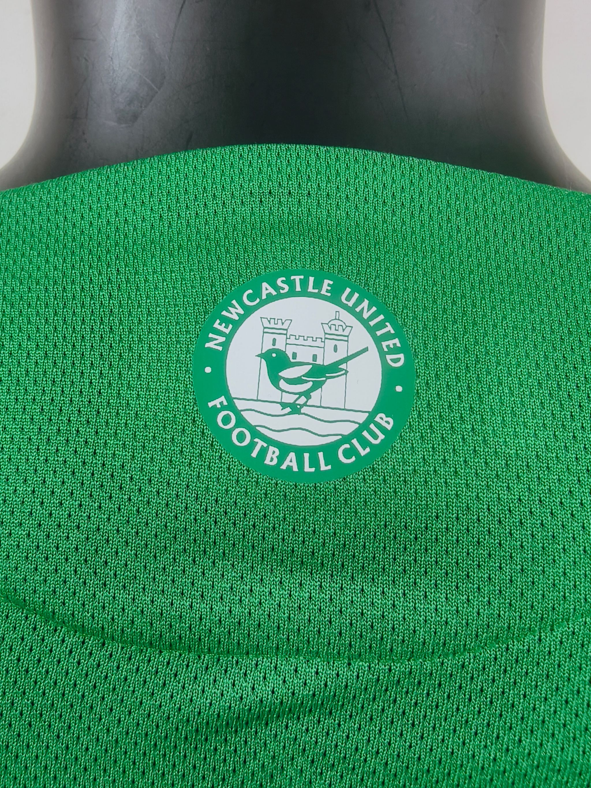 Newcastle United 2025/26 Away Shirt (Green / White)_6