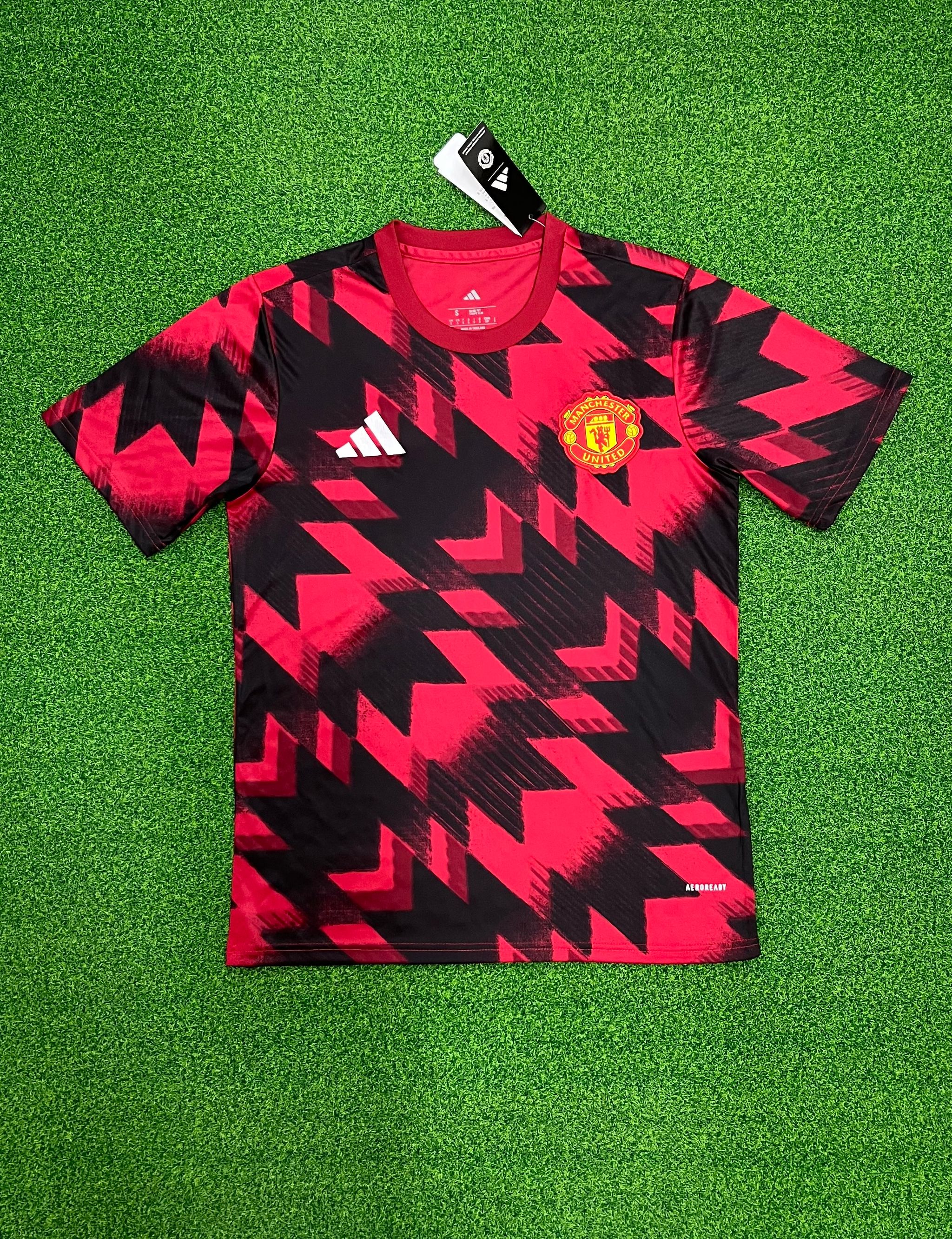 Manchester United 2025/26 Prematch Shirt (Black / Red)_8