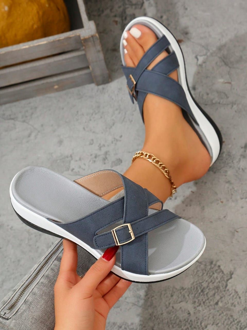 Women's Wedge Heel Thick Sole Criss-Cross Sandals_1