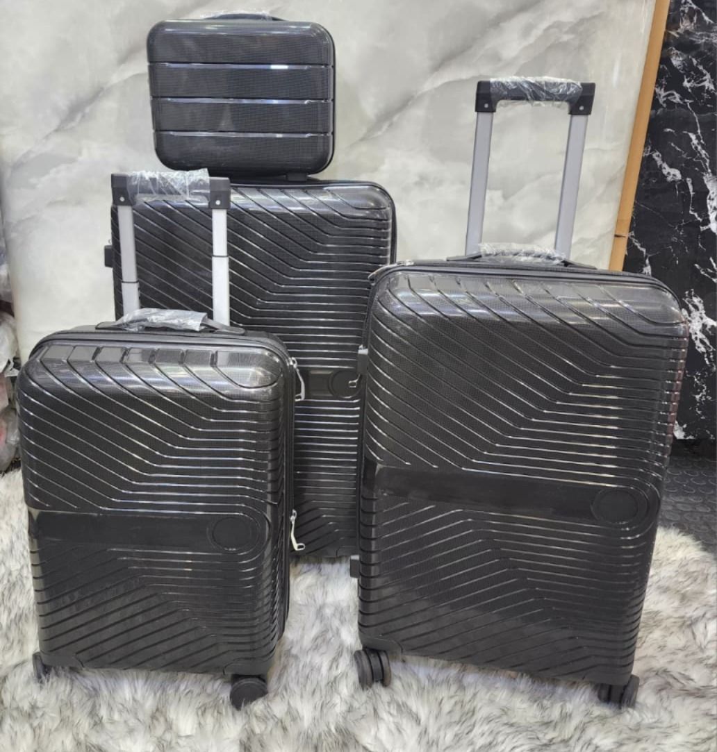 4 Piece Luggage Travel Set_1