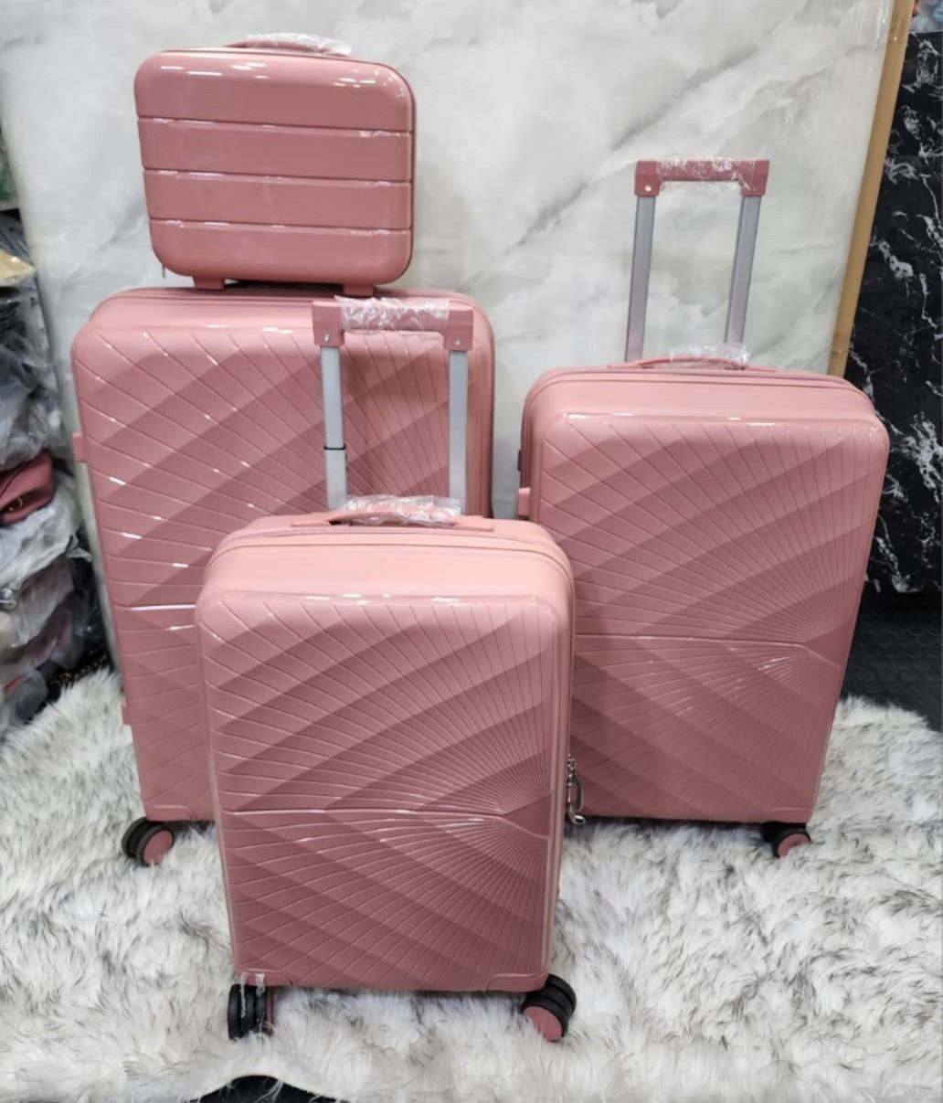 4 Piece Luggage Travel Set_4