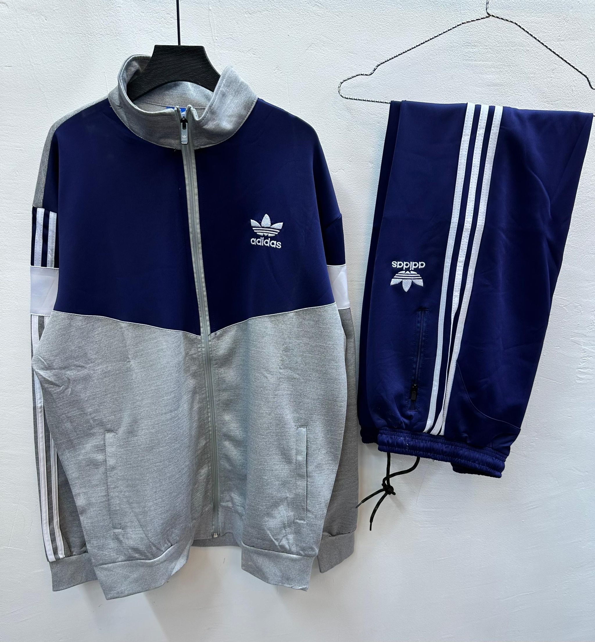 Adidas _0