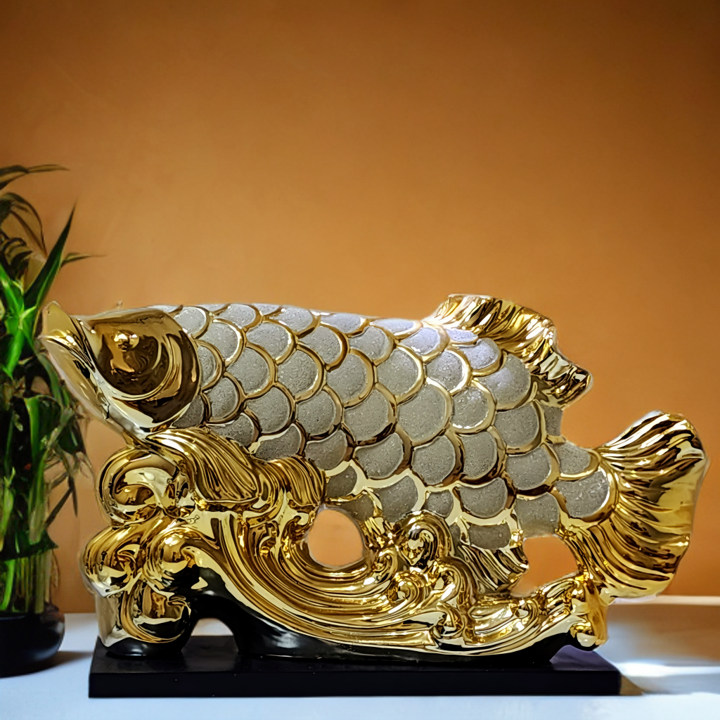 Patung Pajangan Ikan Arwana Hoki Keberuntungan Dekorasi Rak Lemari Lucky Fish Golden Pembawa Fengshui Dekorasi Ruangan Meja Kreatif Keramik_1