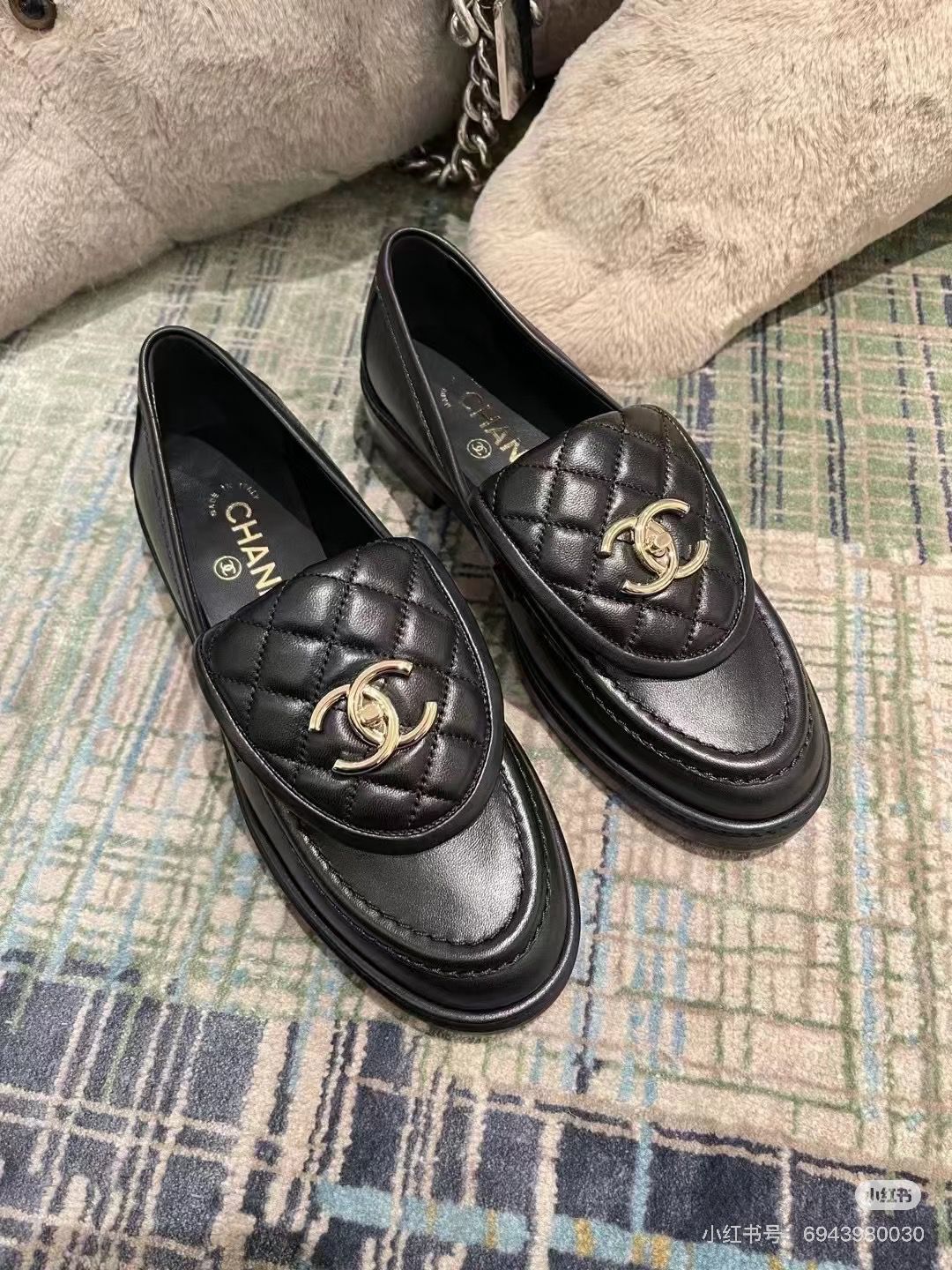 CHANEL - BLACK_0