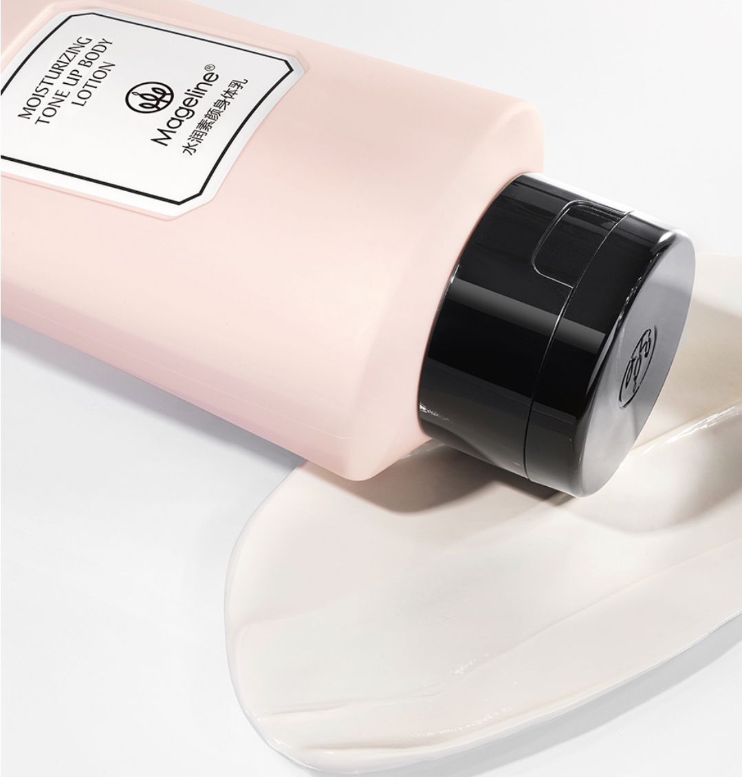 MAGELINE MOISTURIZING TONE UP BODY LOTION_1