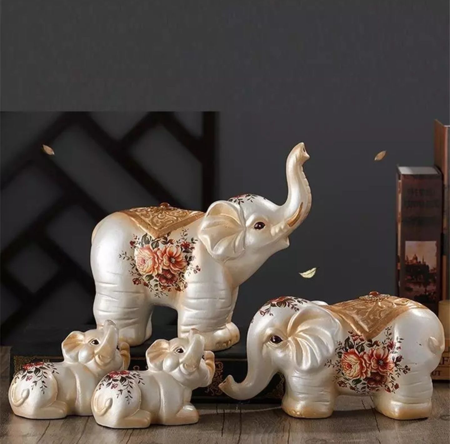 Pajangan Patung Gajah Family Dekorasi Keberuntungan FengShui Dekorasi Kreatif Lemari Kaca Rak Cabinet Samping TV Meja Kantor 1 Set 4 Pcs_3