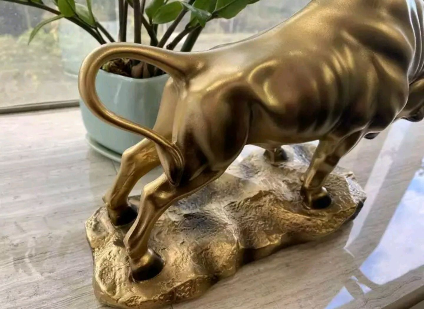 Pajangan Patung Banteng Wall Street Amerika In Stock Lambang Kesuksesan Mewah Dekorasi Rumah Kantor dan Hadiah_5