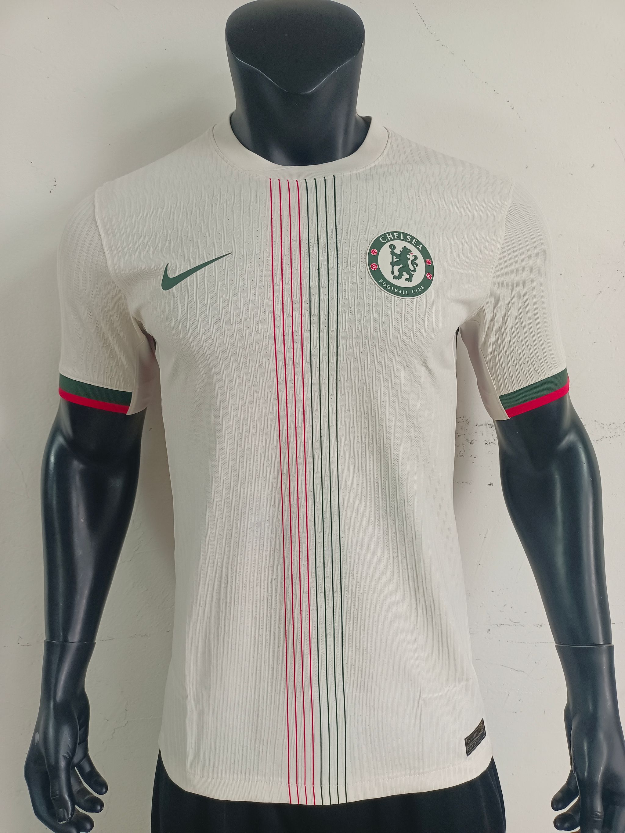 Chelsea 2025/26 Away Shirt (White / Green / Red)_0