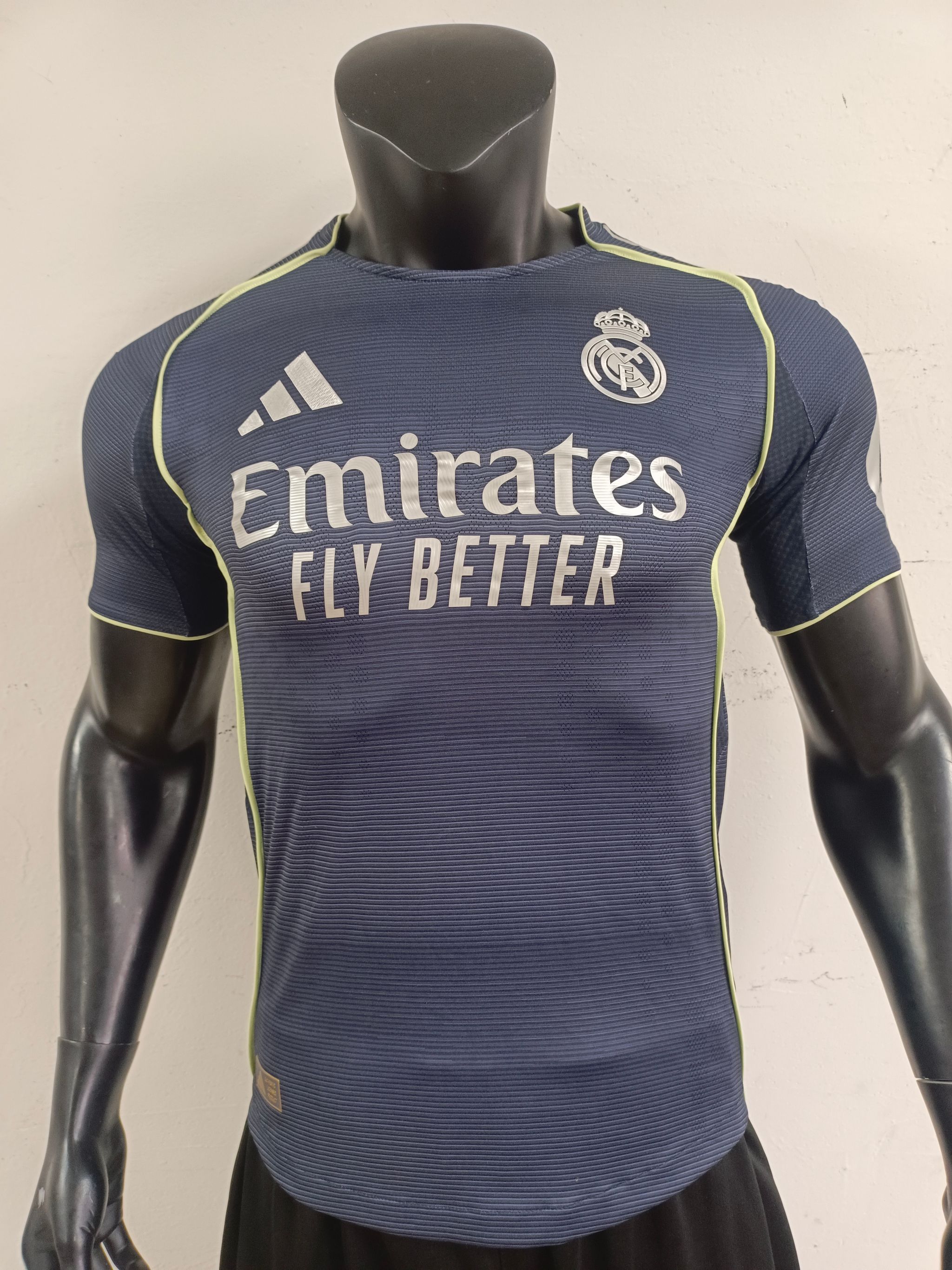 Real Madrid 2025/26 Away Shirt (Black)_6
