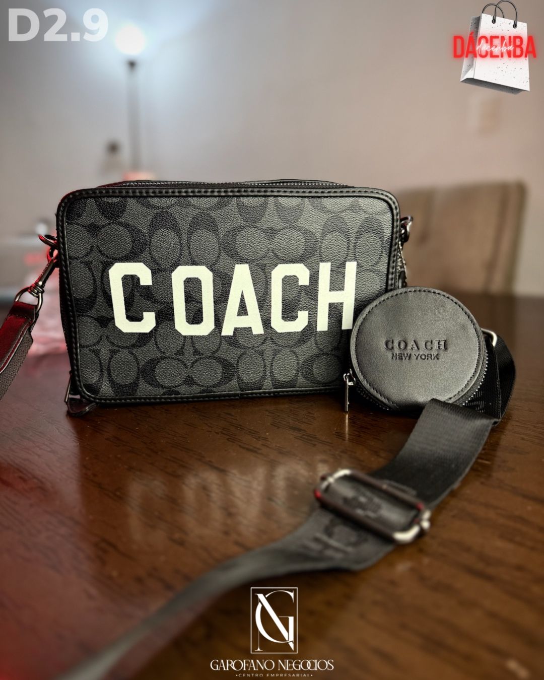 Mensajera Coach negro letras D2.9_0