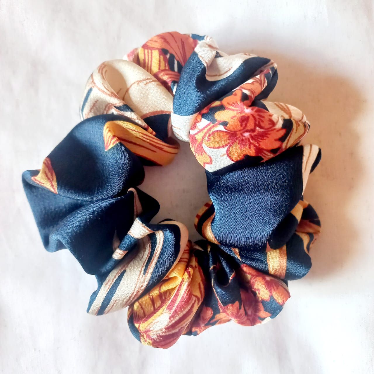 🌷 Floral Scrunchies – Your Hair’s Favorite Bouquet 🌷_10