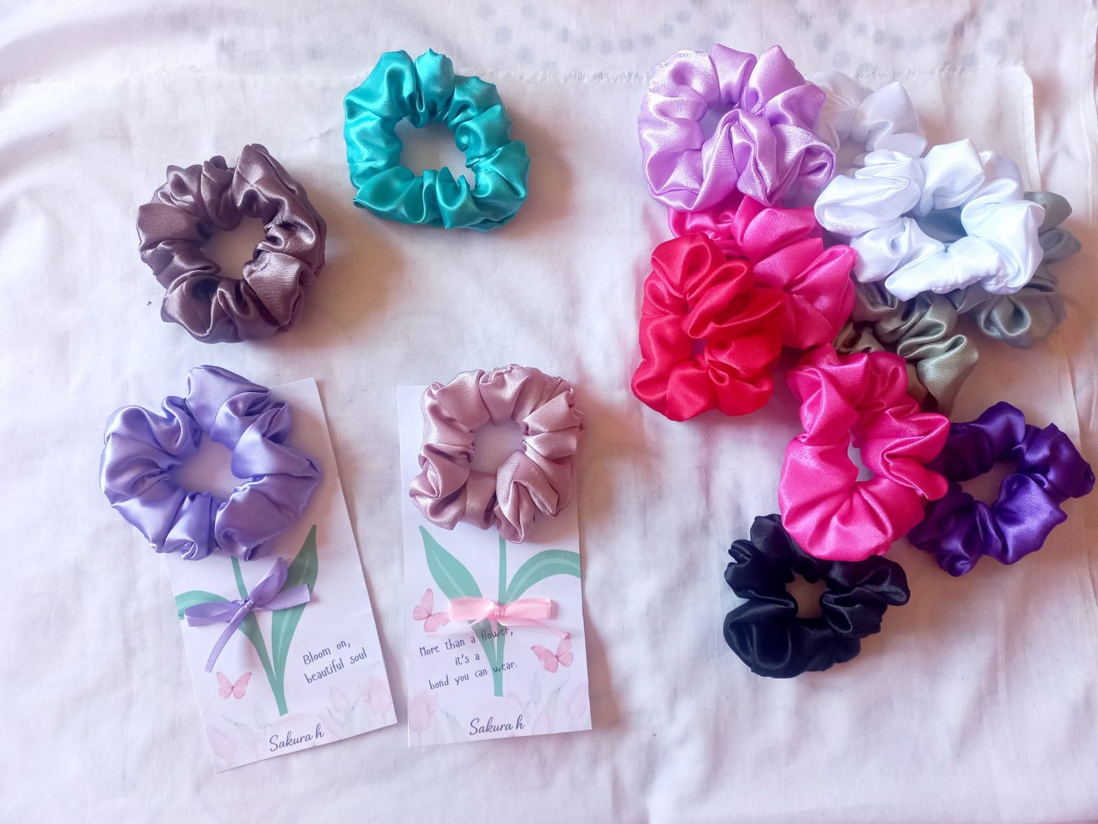 🌸 Elegant Satin Scrunchie – Gift Card Edition_1