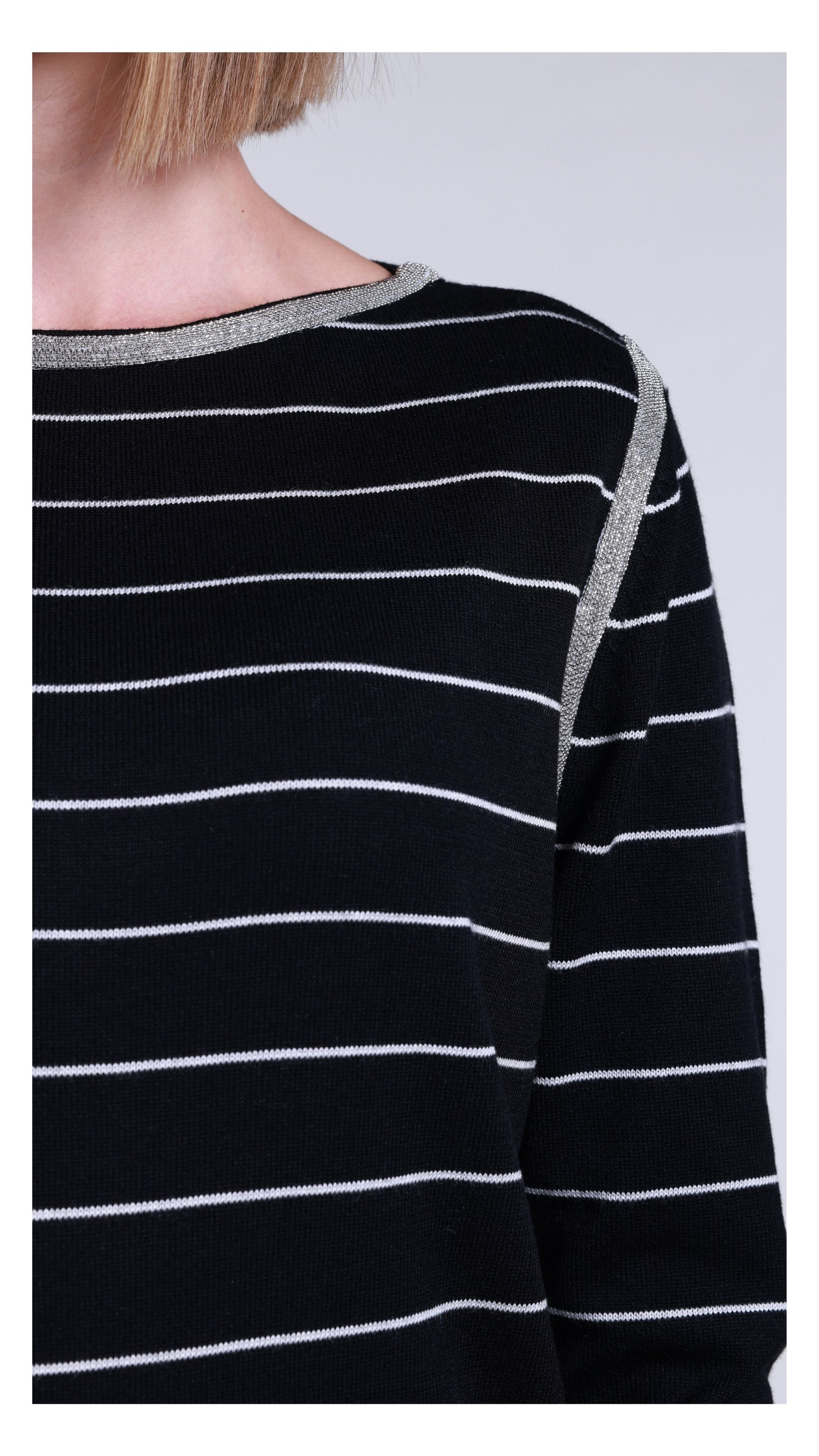 SMP2747 - BLACK/IVORY_2