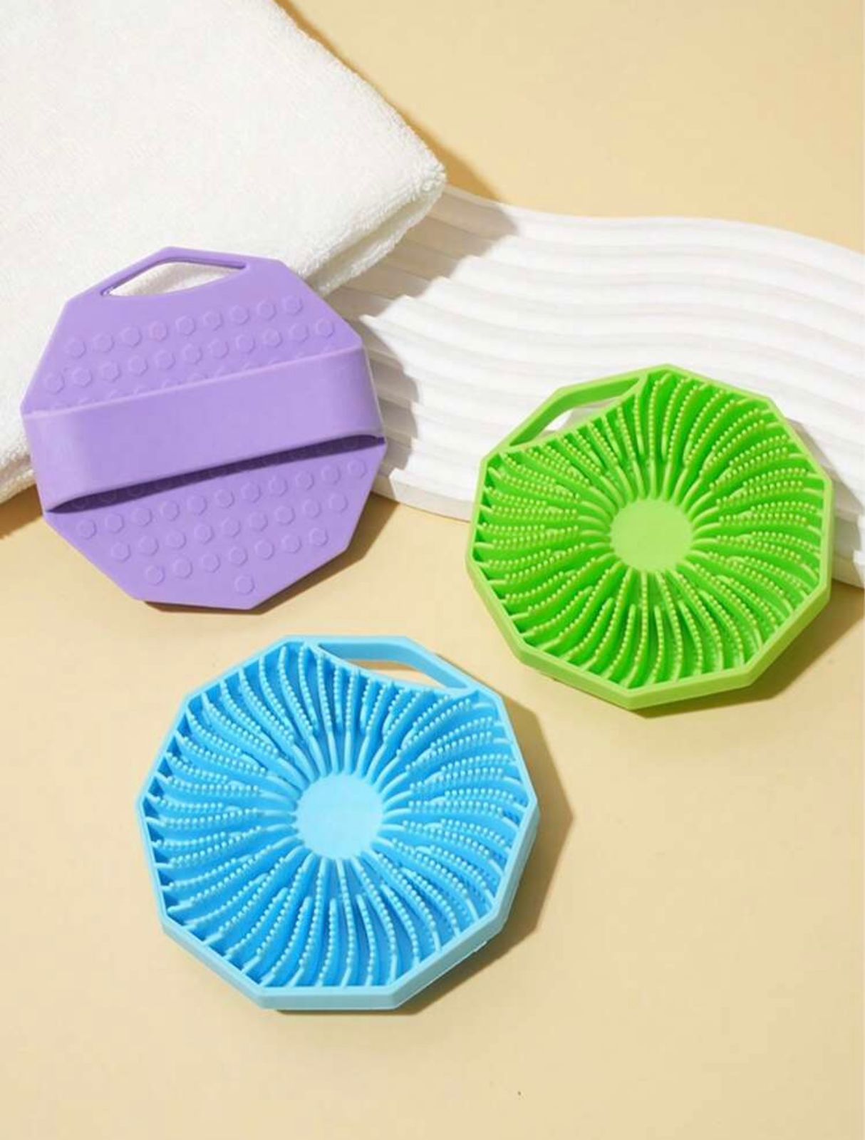 Silicone brush  - ليفة سيليكونية _0