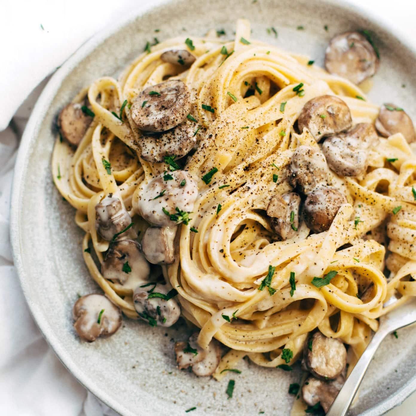 Mushroom Chicken Alfredo_0