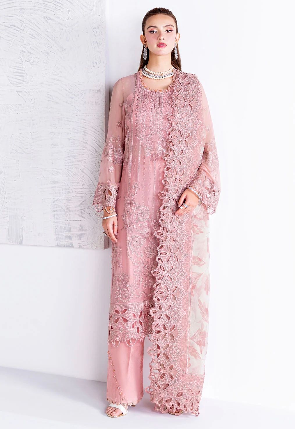 Ramsha U-203_0