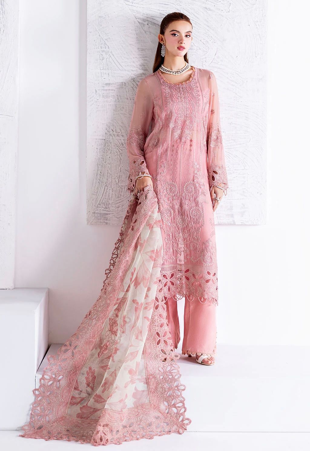 Ramsha U-203_4