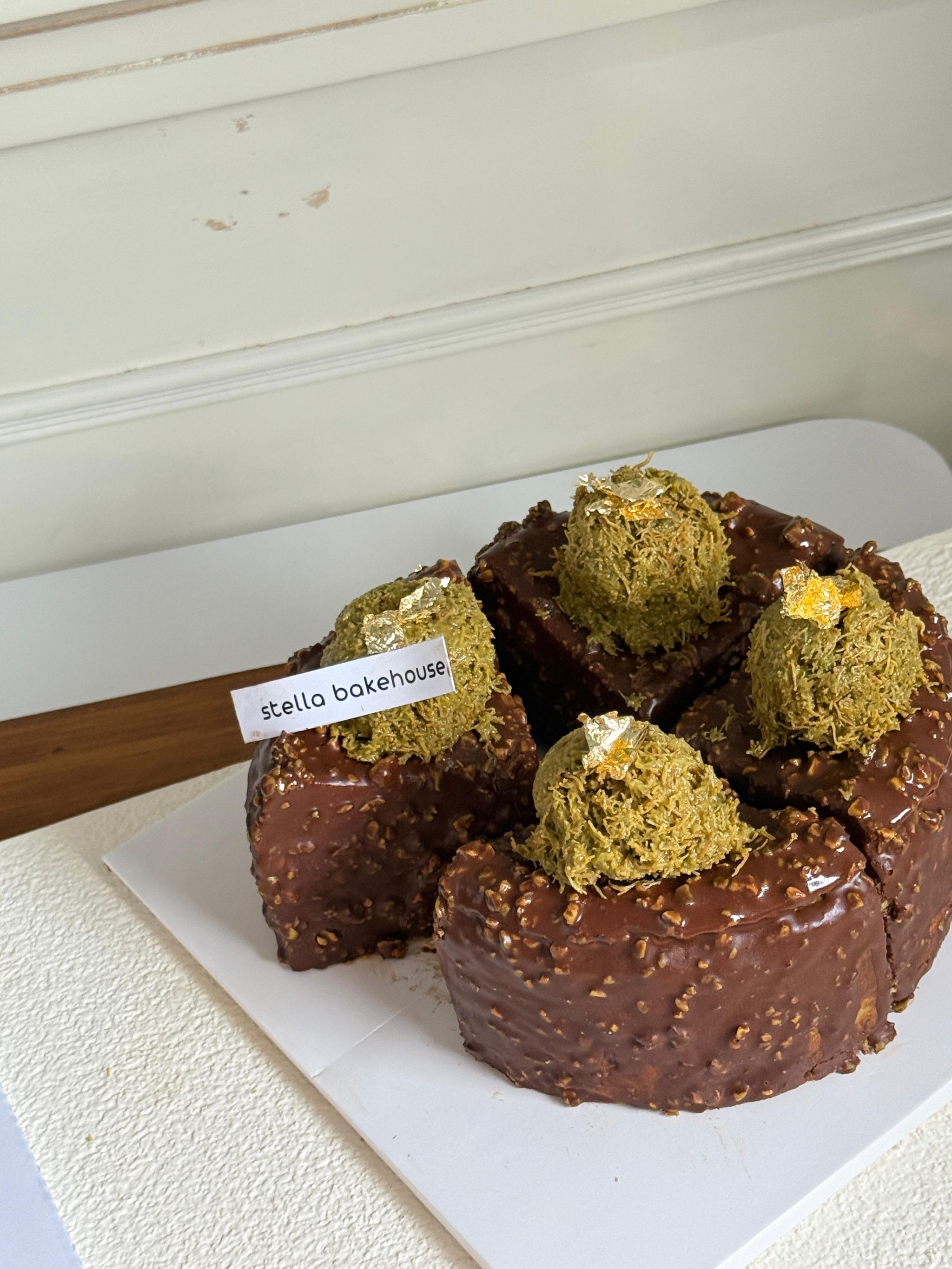 Pistachio Kunafa Basque Cheesecake_0
