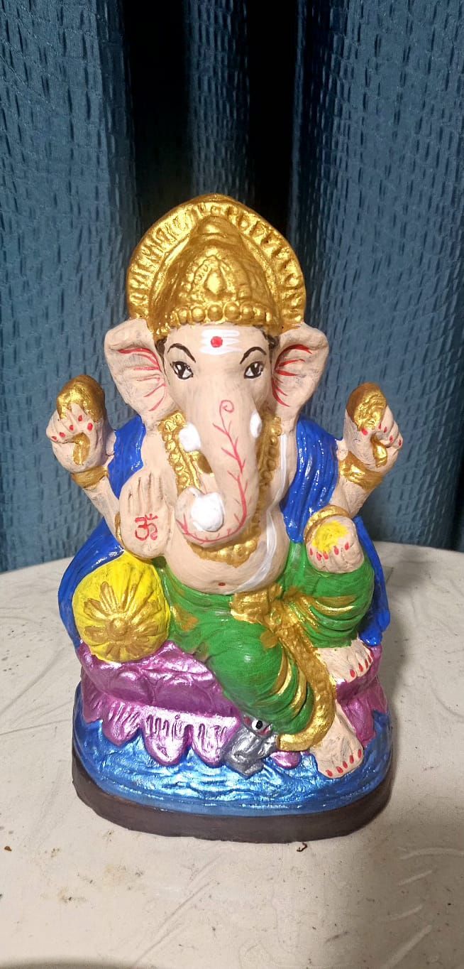 VF19 - 9 inches - Fully coloured Darbar Ganapati - right trunk_0
