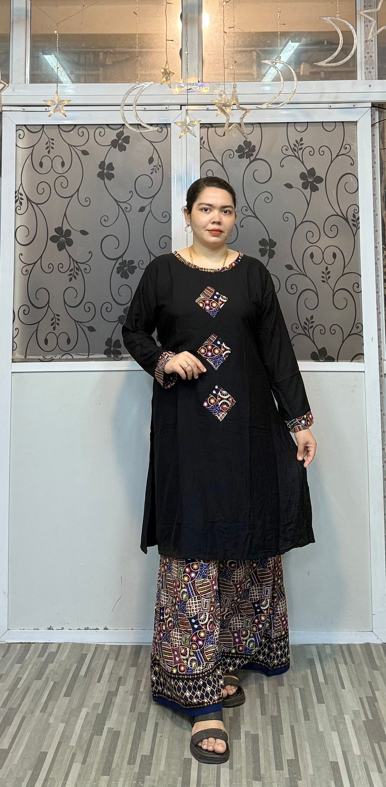 Local Dress _6