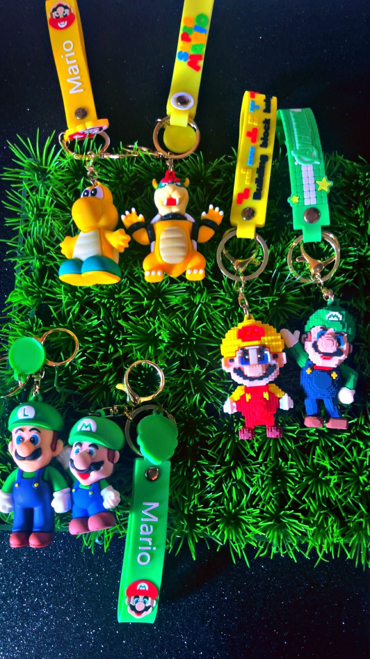 MOM-ments Characters_5
