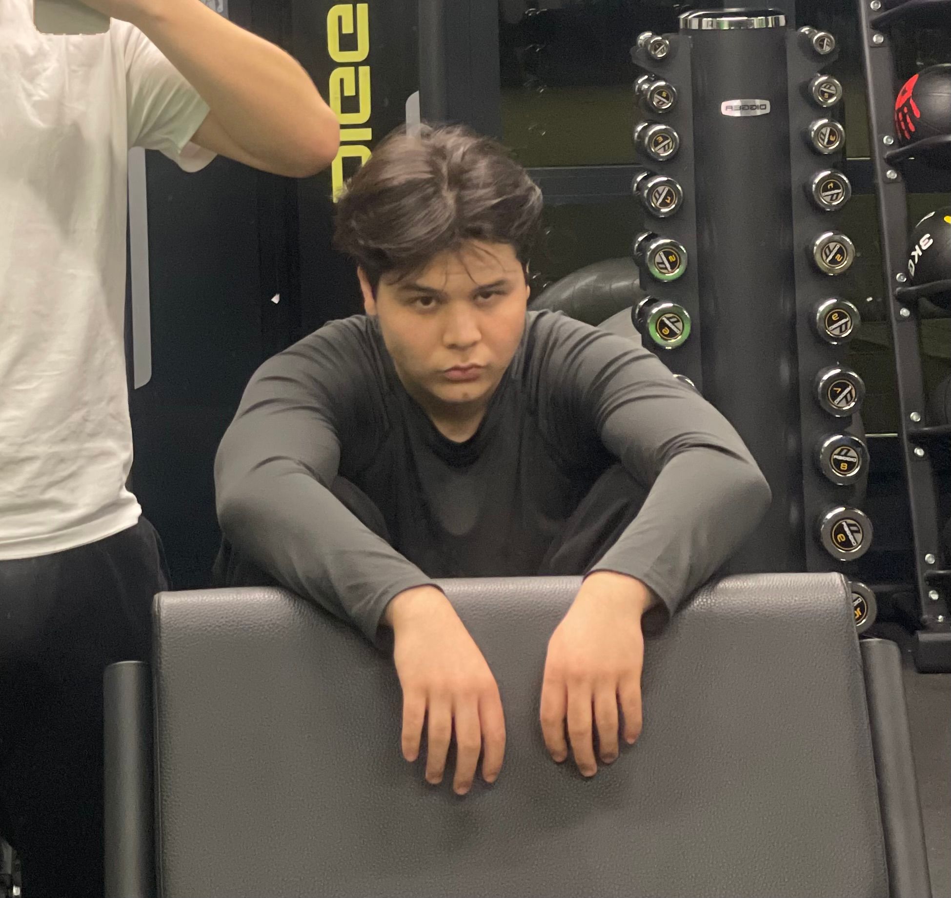 Kyrgyzstan Surrogacy & Sperm Donor | Bishkek | 2004, Blood Type O, 172cm, 69kg | ID #10131_3