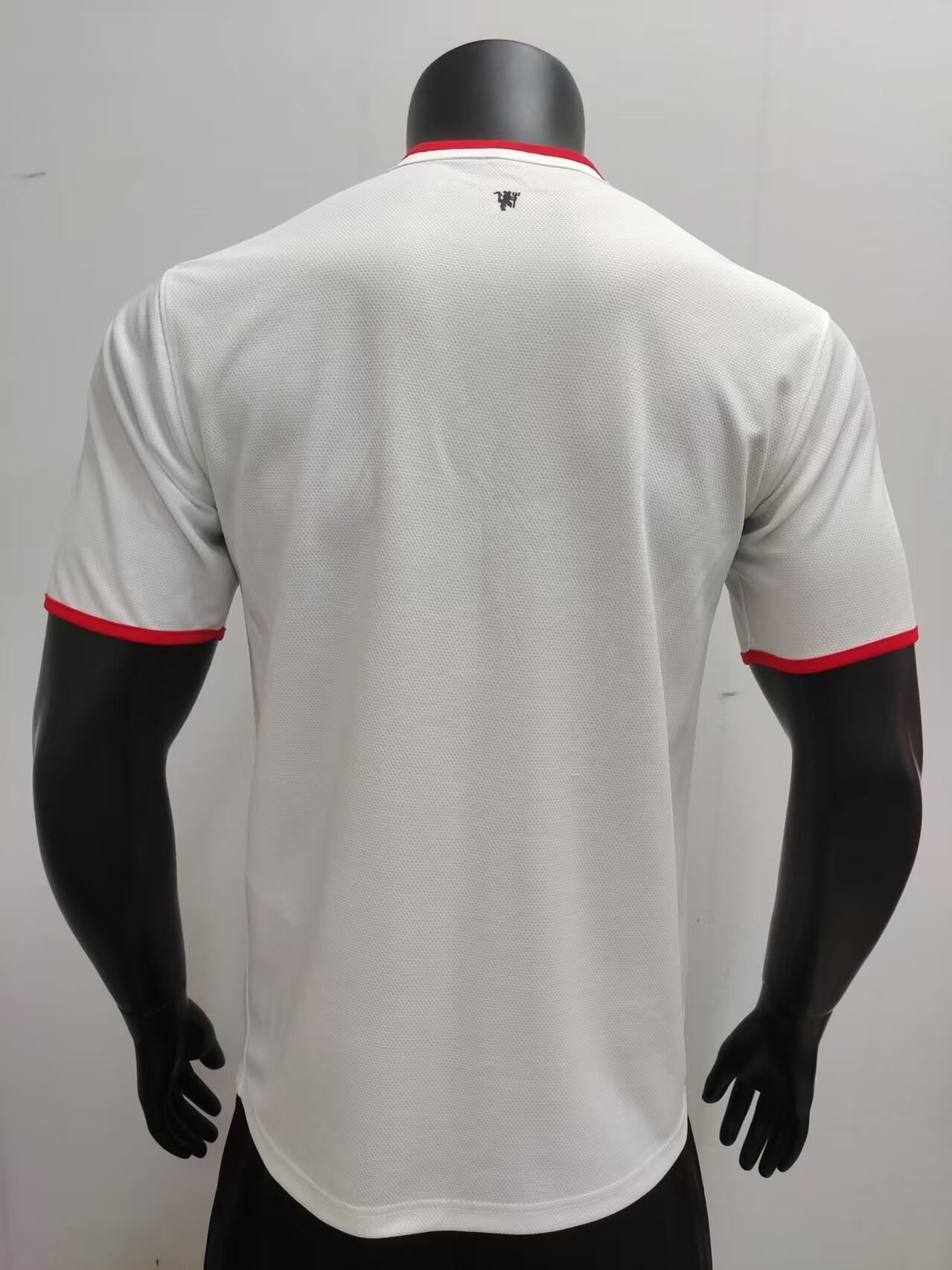 Manchester United 2012/13 Away Shirt (White / Red)_1