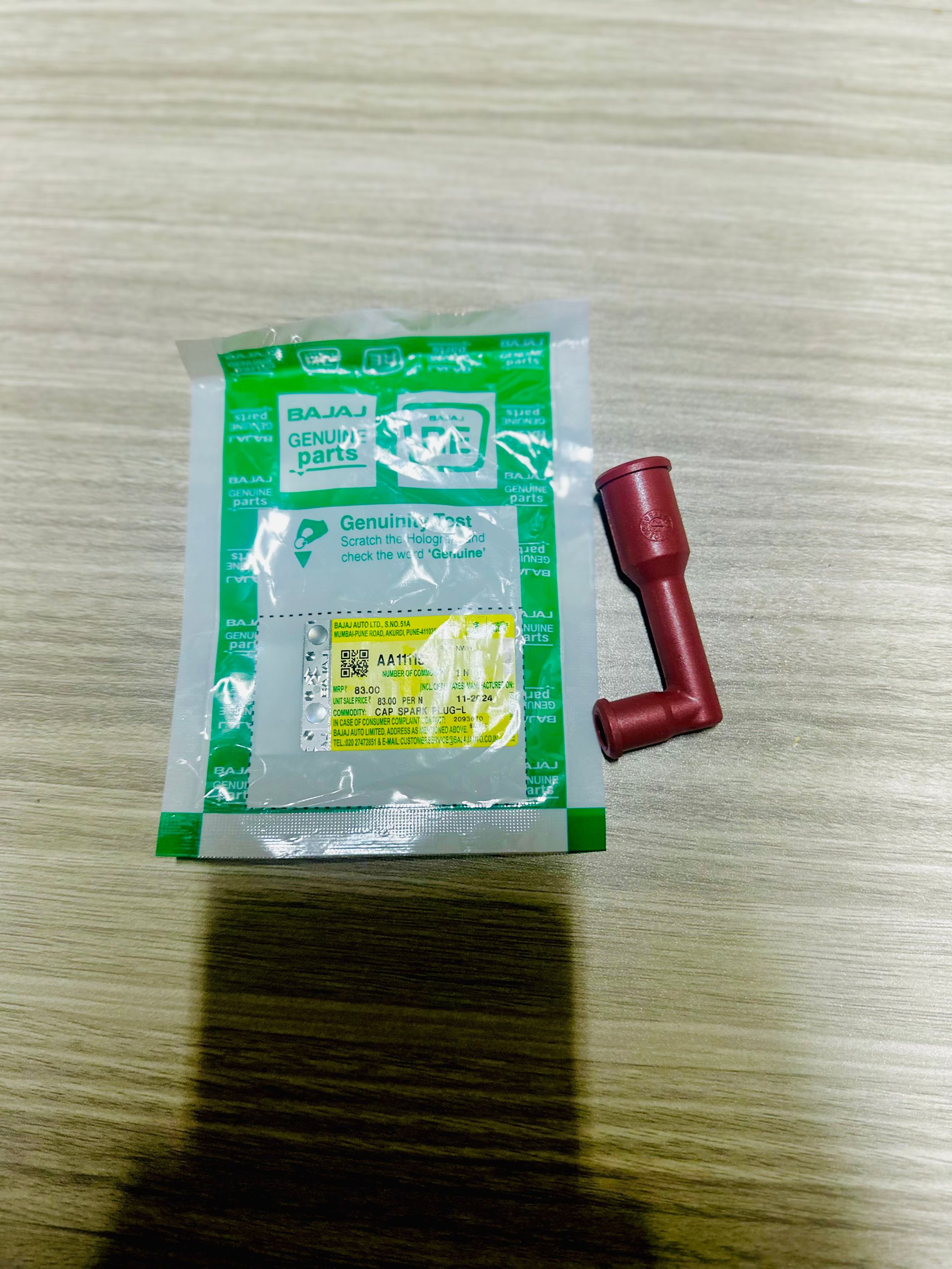 Plug cap right _0