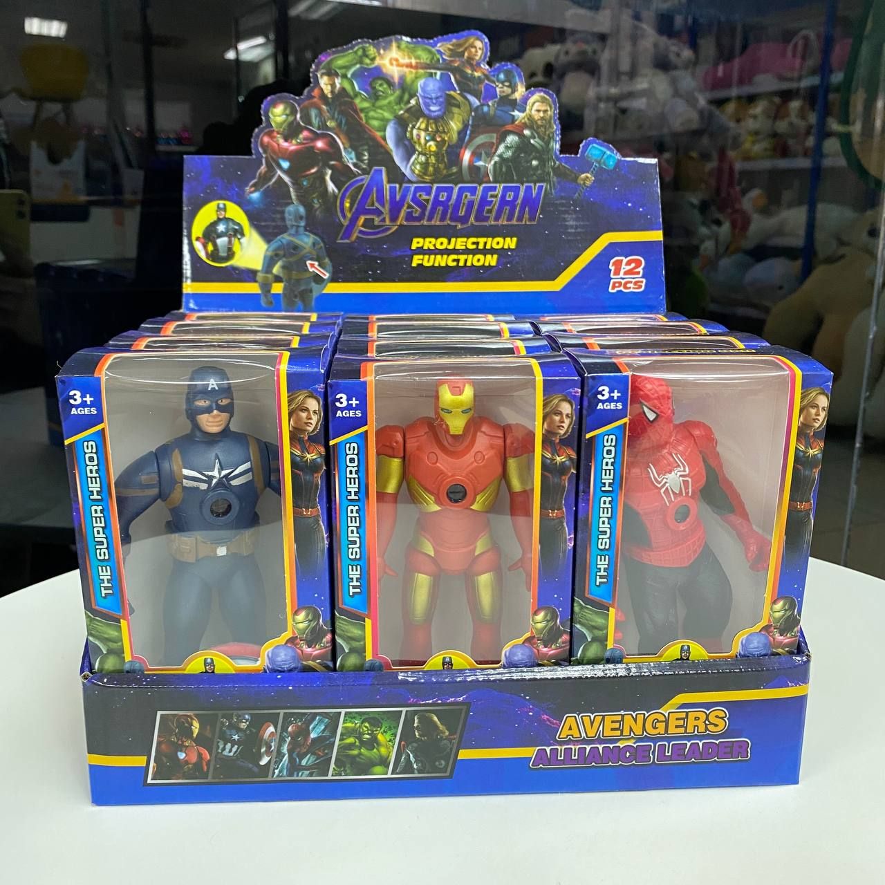 AVENGER FIGURE TOY_1