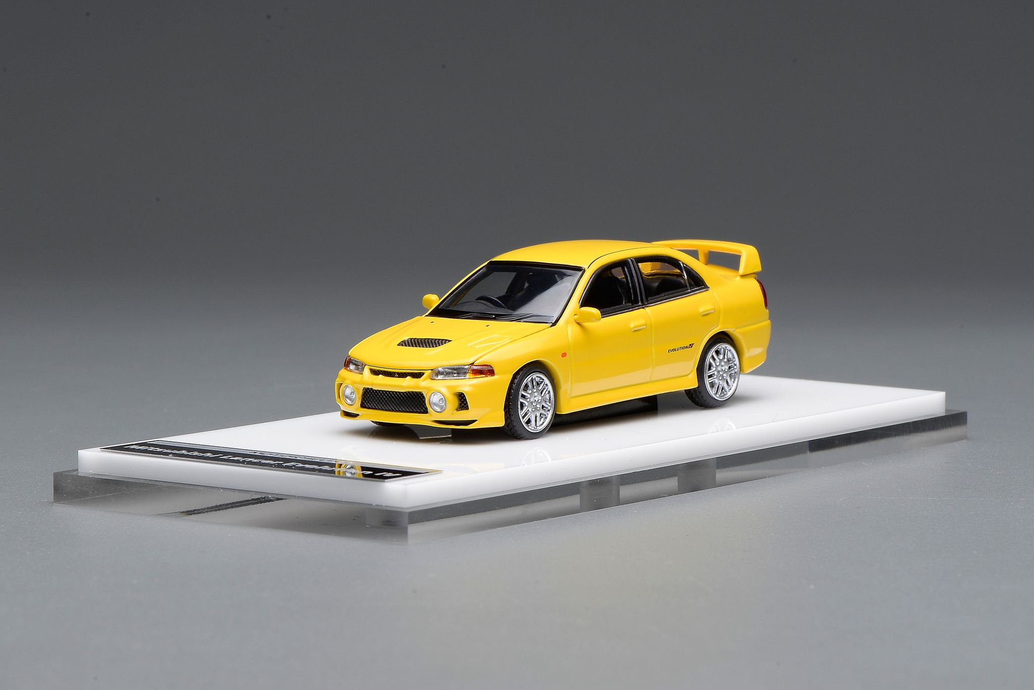 MOTOR HELIX MODEL 1/64 MITSUBISHI LANCER EVO 4_11