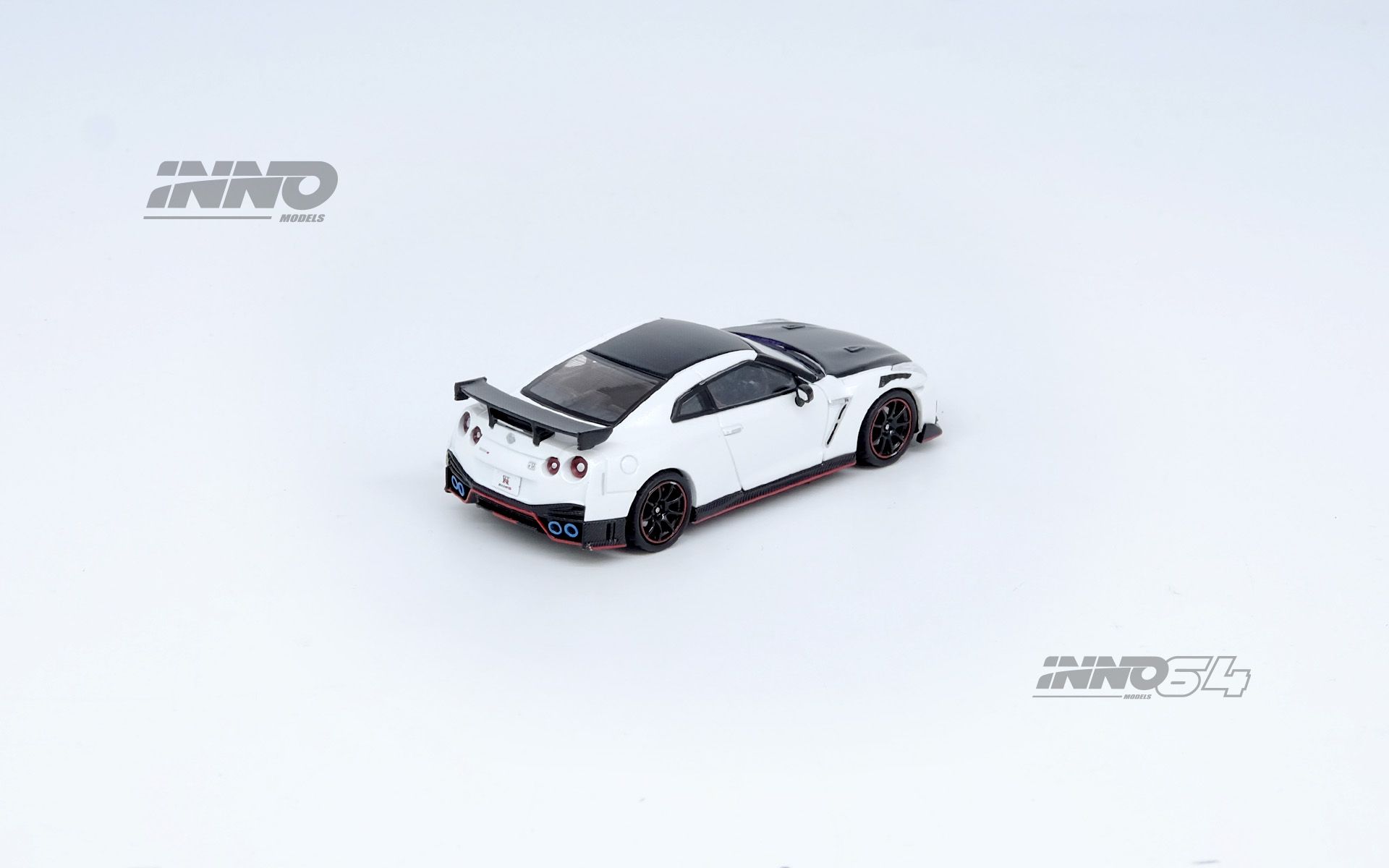INNO MODEL 1/64 NISSAN GT-R (R35) NISMO - WHITE_3