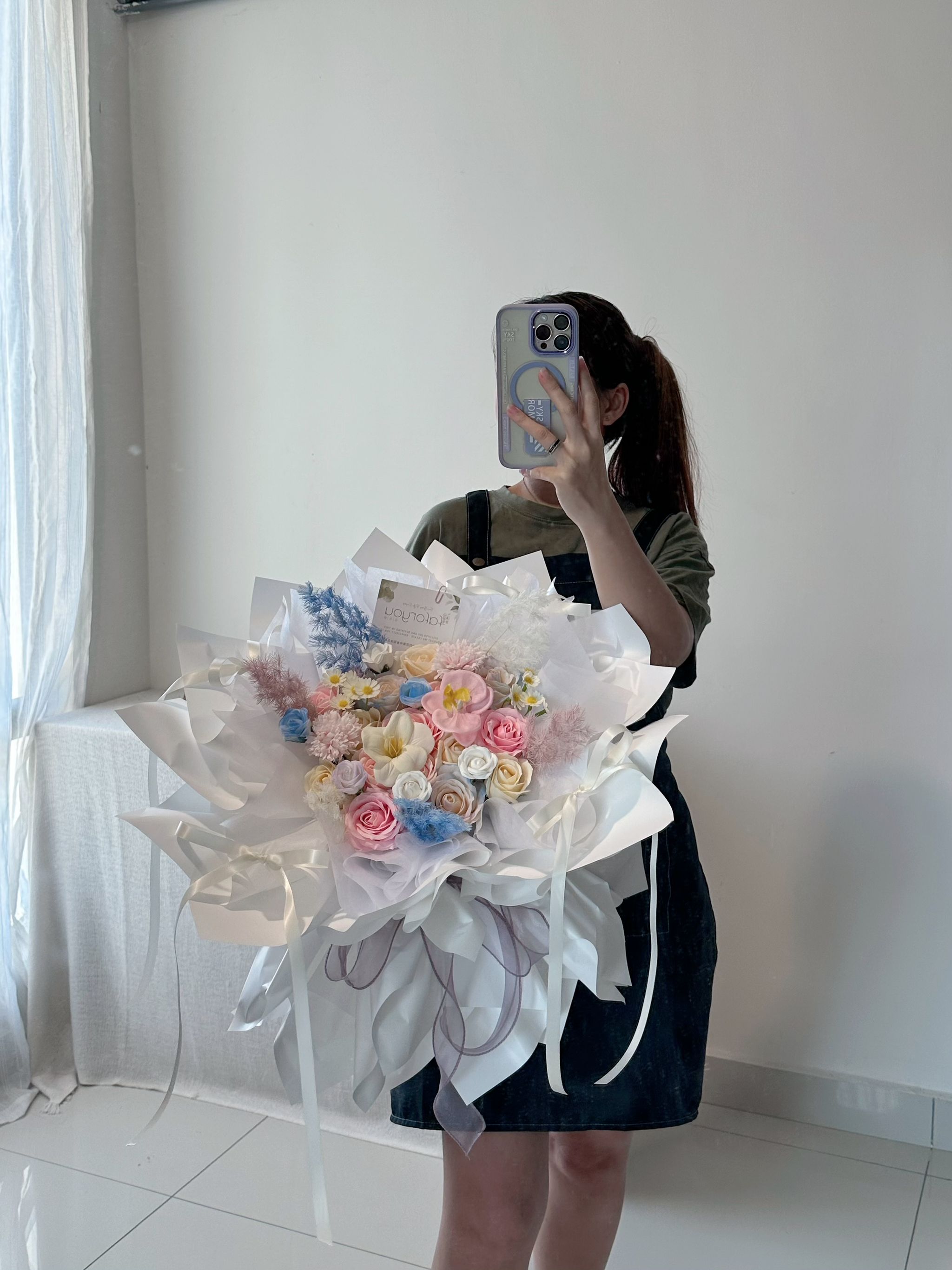 Blue Pink Dopamine Soap Flower Mixed Bouquet_1