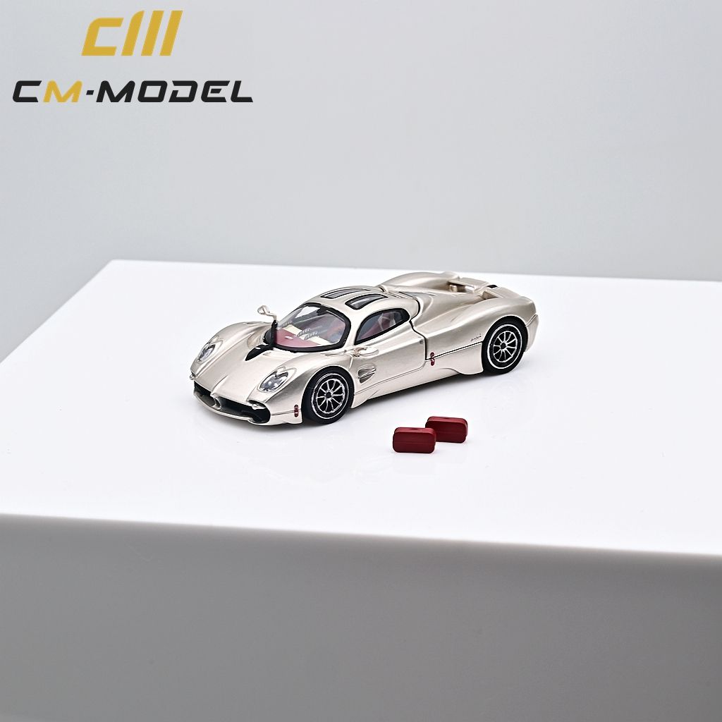 CM MODEL 1/64 PAGANI UTOPIA - CHAMPAGNE GOLDEN_0