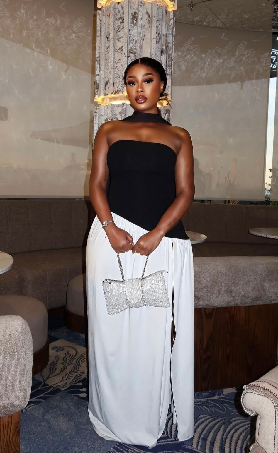 Monochrome slit dress_3