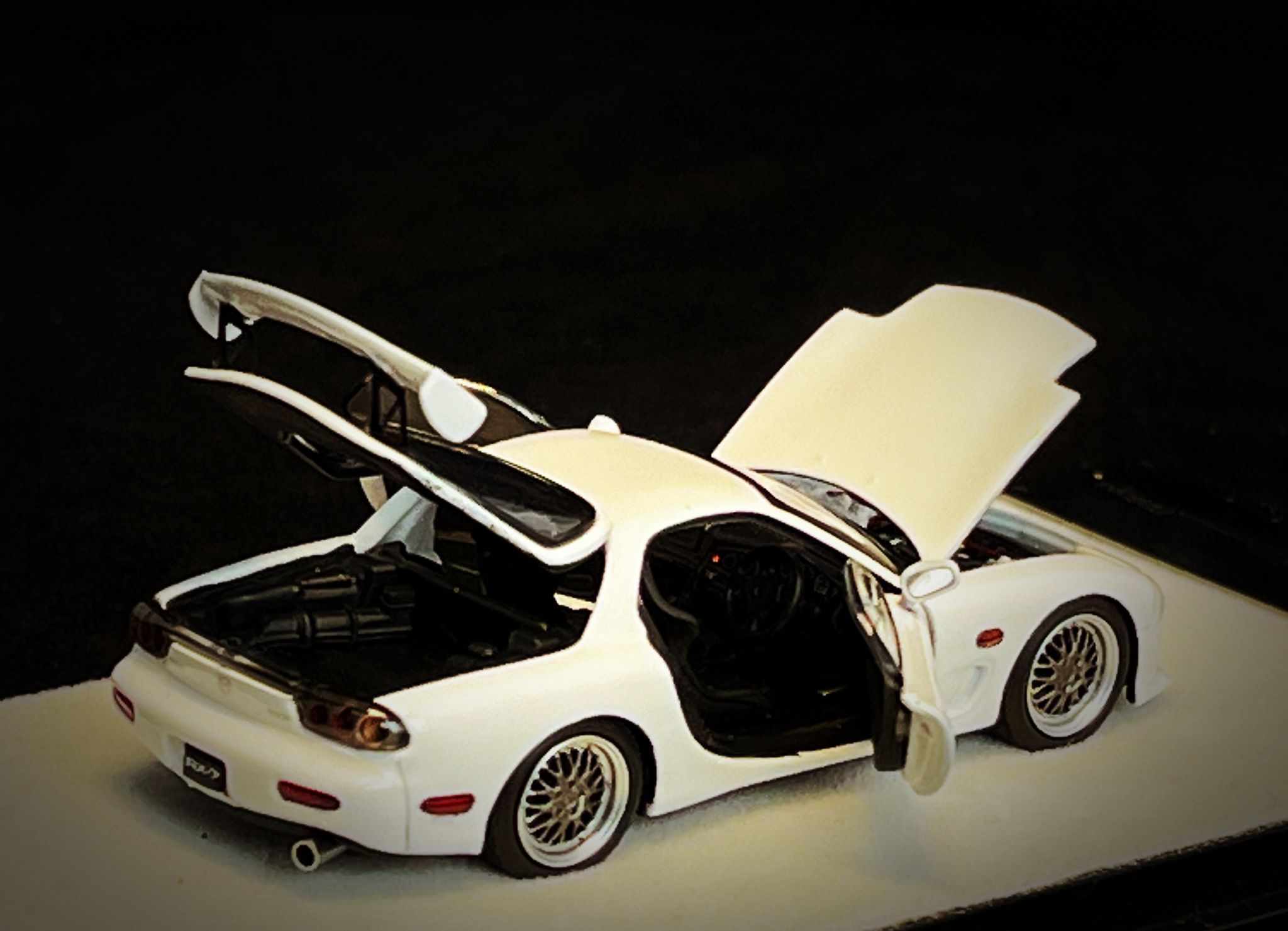 PGM MODEL 1/64 MAZDA RX7 - WHITE_12
