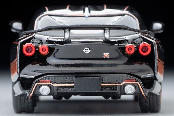 TLVN MODEL 1/64 NISSAN GT-R50 BY ITALDESIGN_9