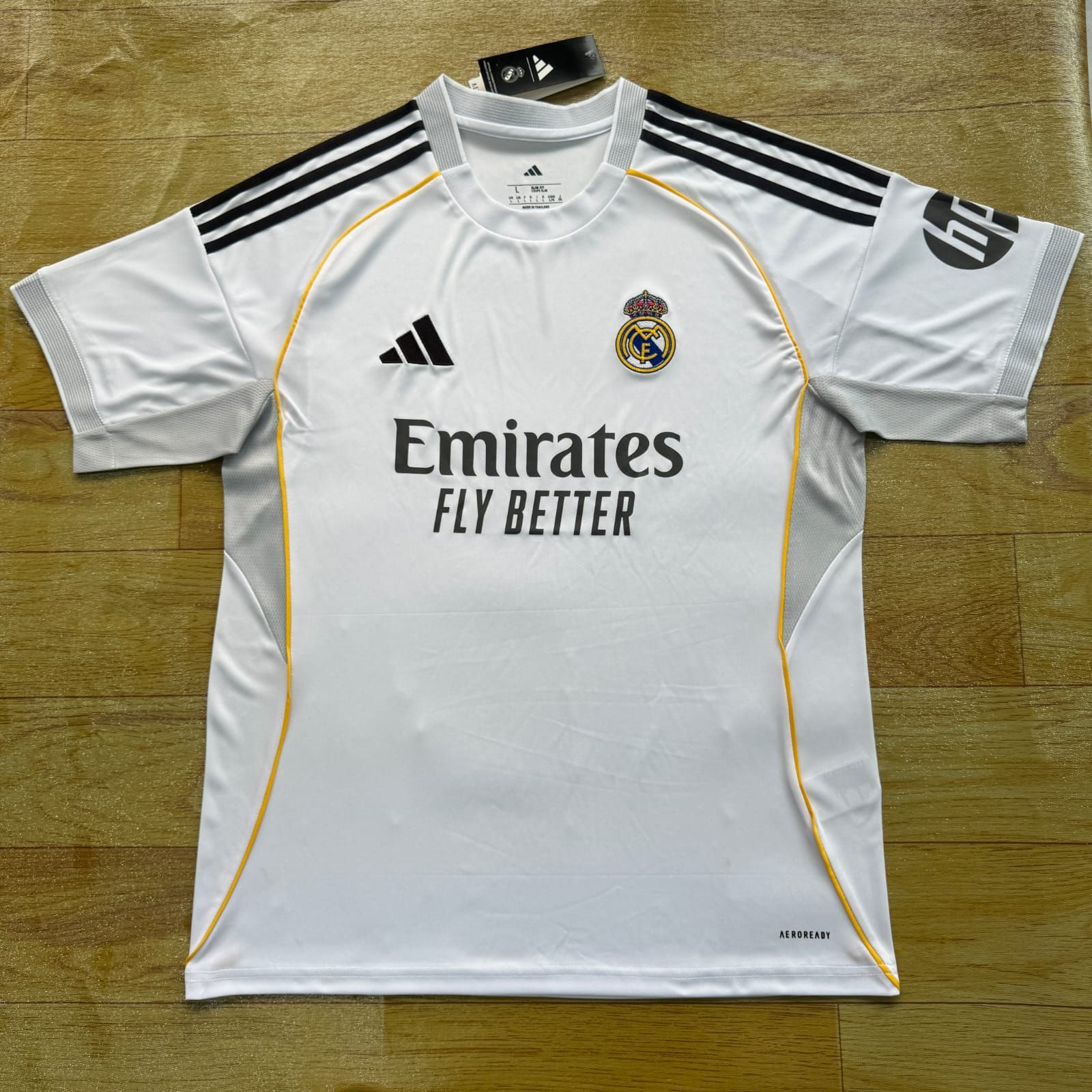 Real Madrid Home 25/26 Fans Authentic_0