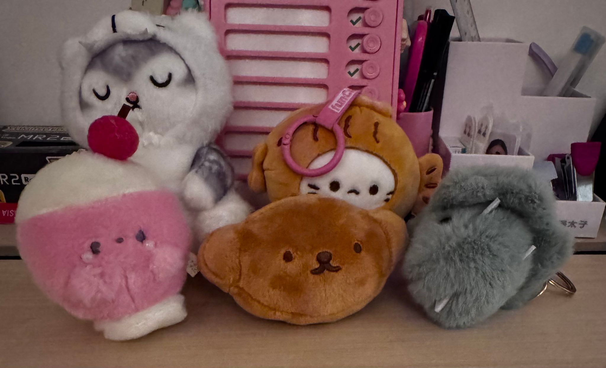 Fun Claw Plushie KeyChain(Random)_0